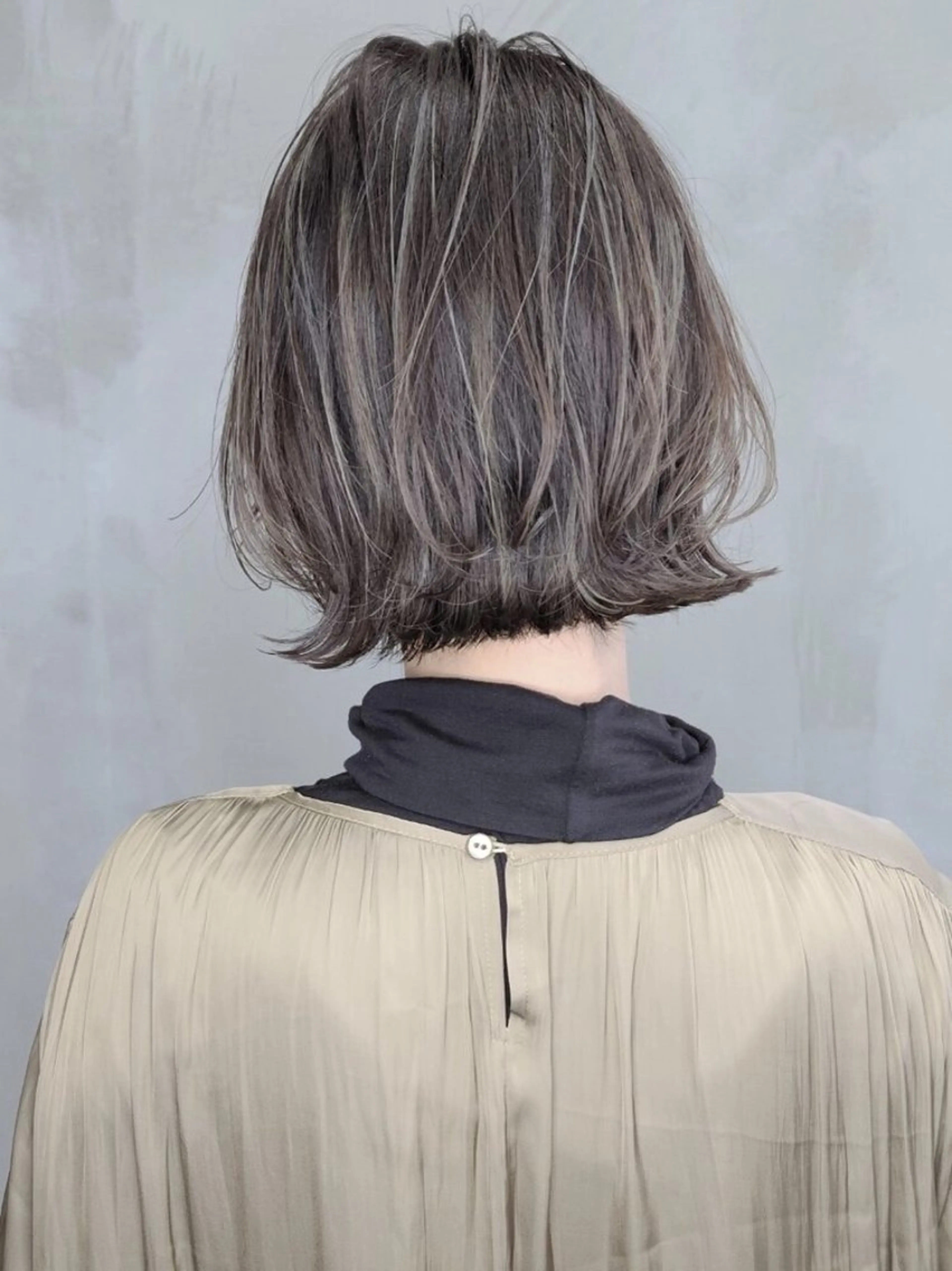 ミディアム 天王寺 hinataのヘアスタイル