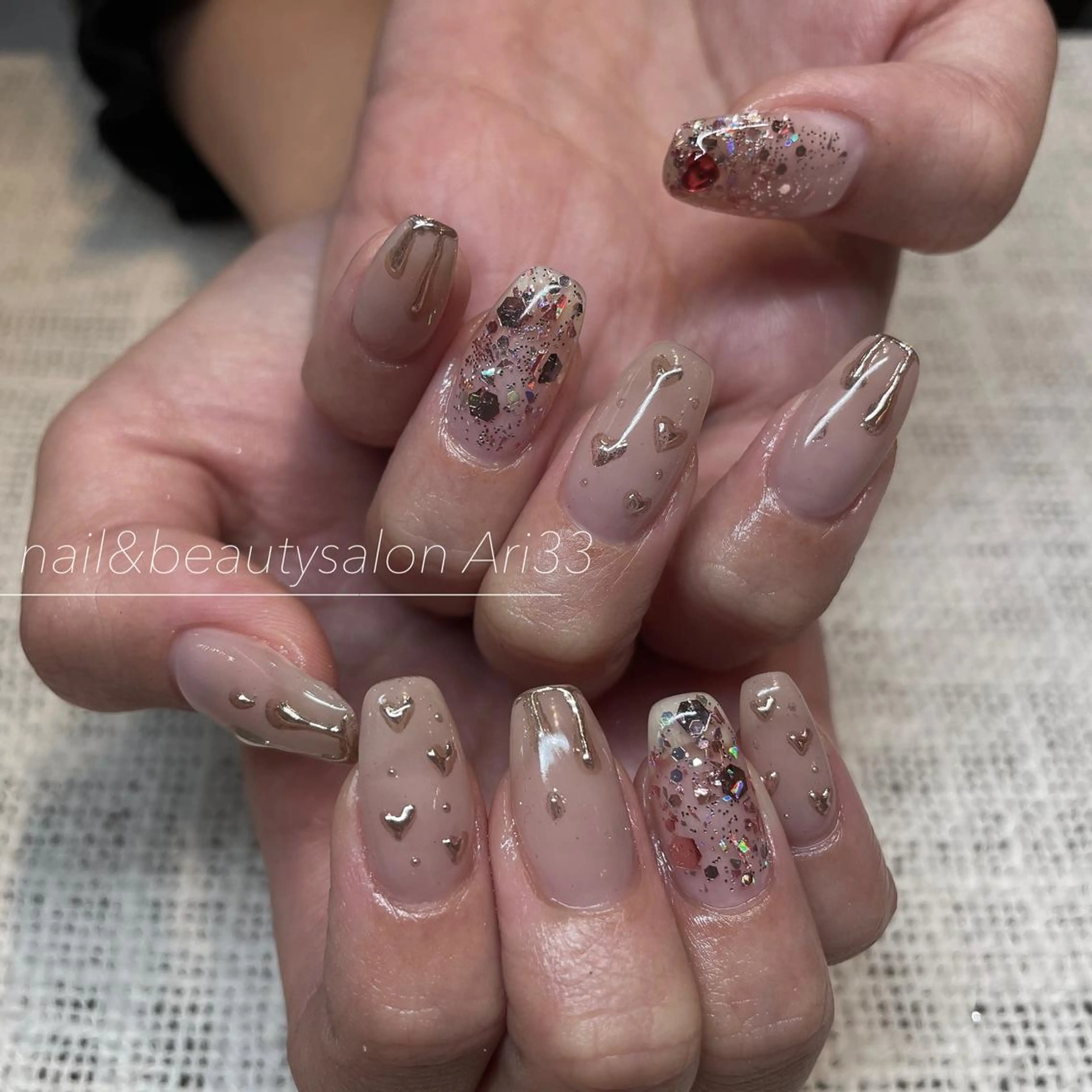 ネイル アートネイル ミラーネイル ニュアンスネイル バレンタイン ハンドネイル プライベートサロン Ari33nailのネイルデザイン