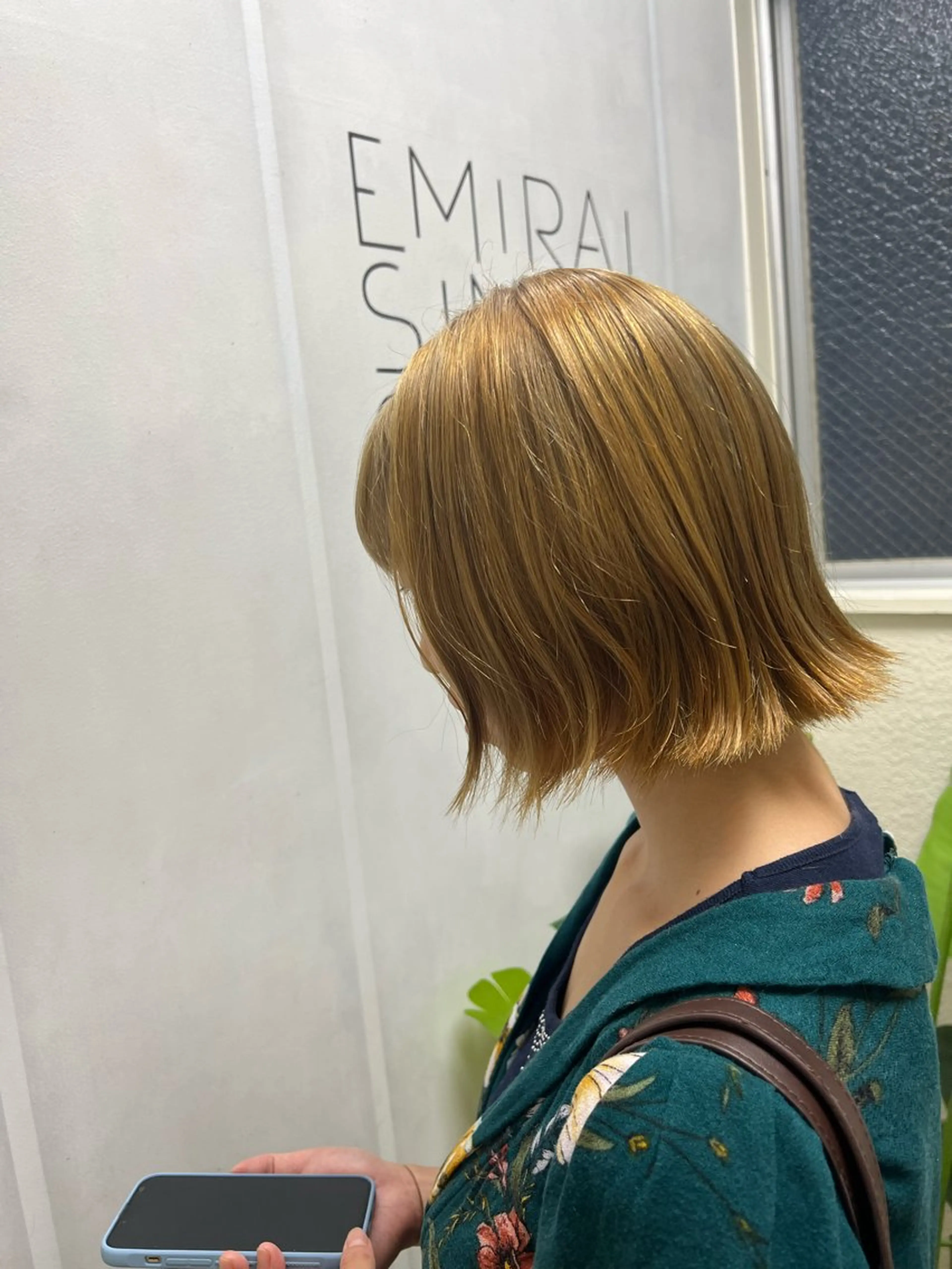 ショート カラー ボブ 外ハネヘア 🦋.*˚オタク美容 師アキバノノカ🦋のヘアスタイル