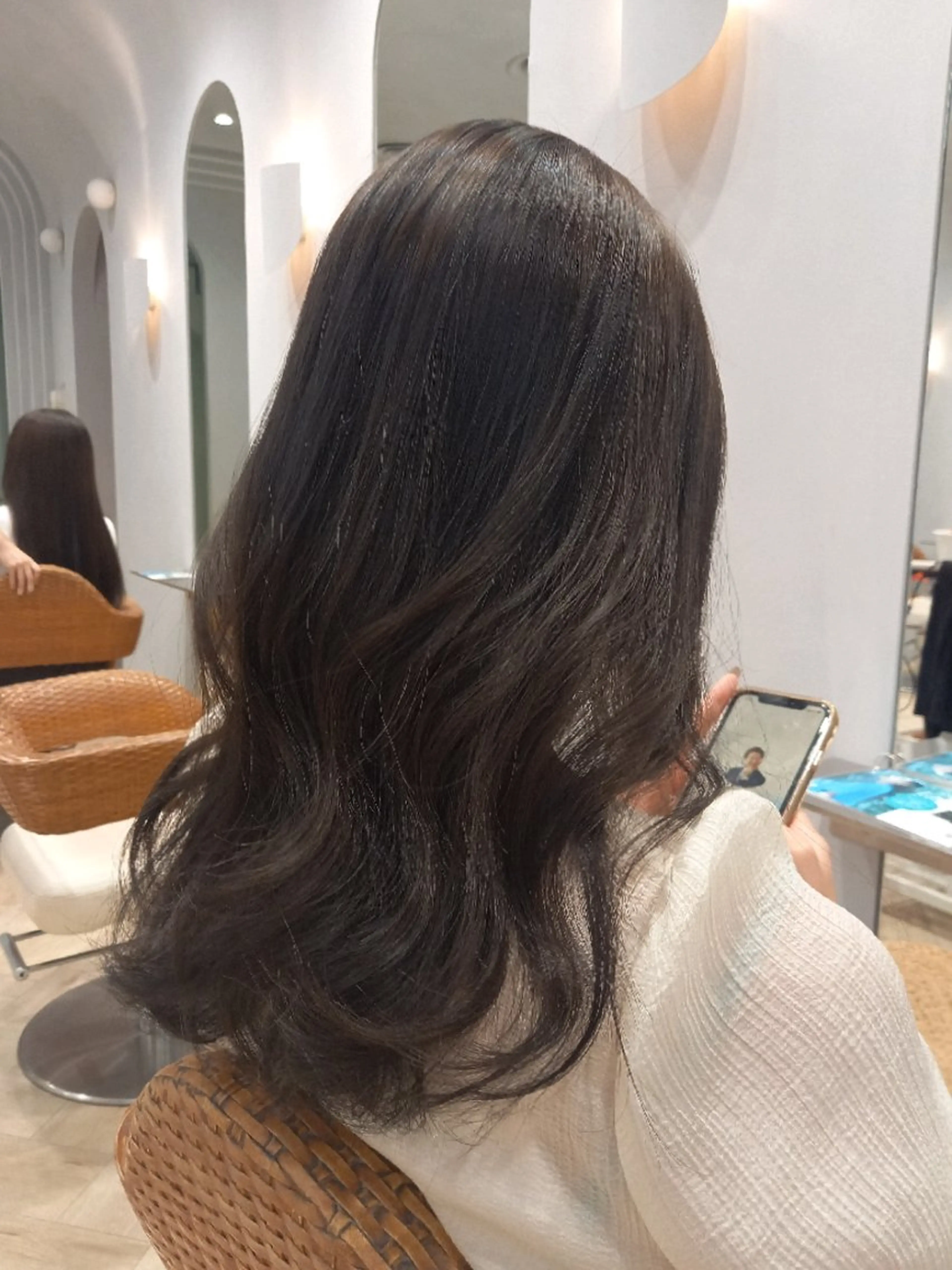カラー ヒジオカ リナのヘアスタイル