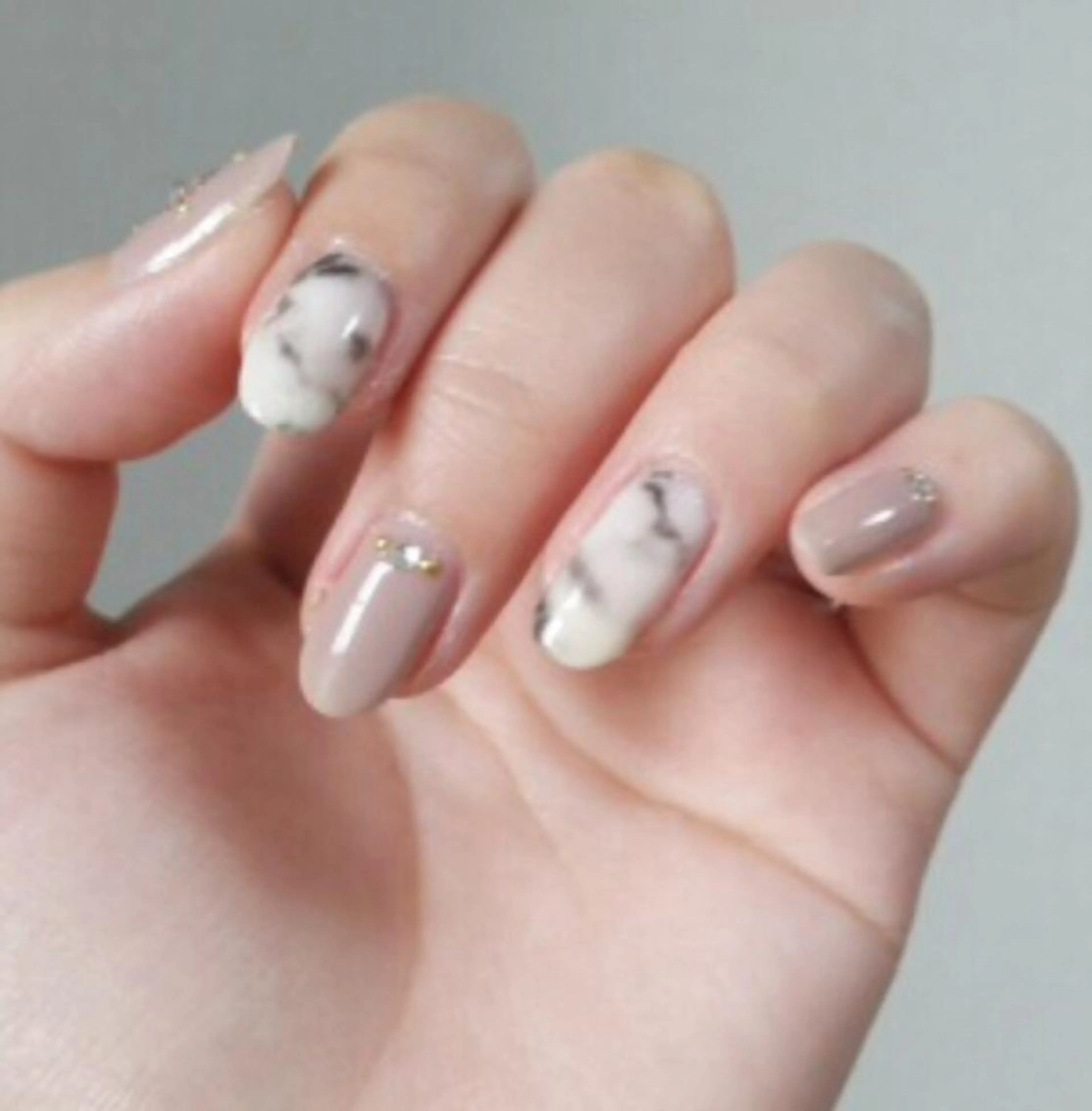 ネイル ハンドネイル ゲン レイカのネイルデザイン