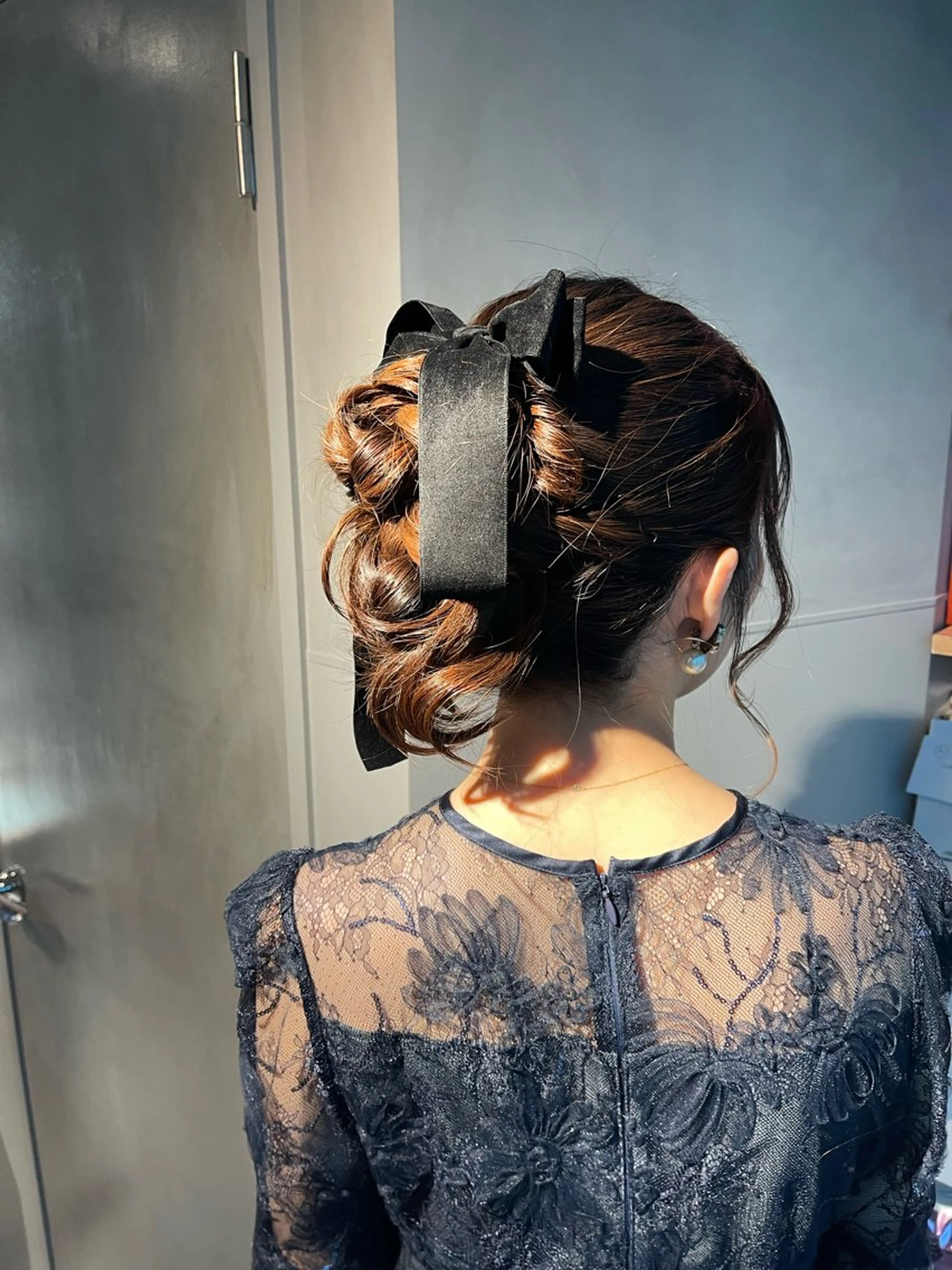 ヘアアレンジ ポニーテール 結婚式・ブライダル 卒業式のヘアスタイル ヘアセット charm《銀座》 ヘアセット/縮毛矯正のヘアスタイル