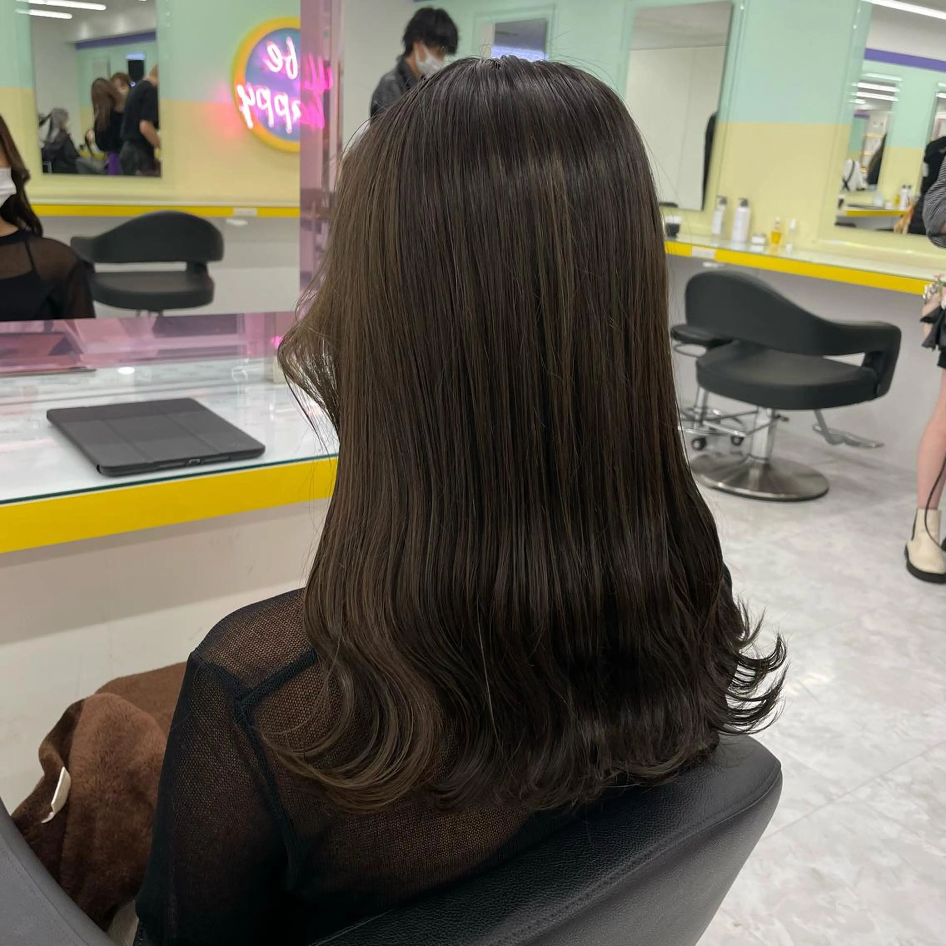 セミロング カラー ヘアアレンジ カット ヘアカラー トリートメント ☁️縮毛矯正✖️ 透明感☁️りくのヘアスタイル