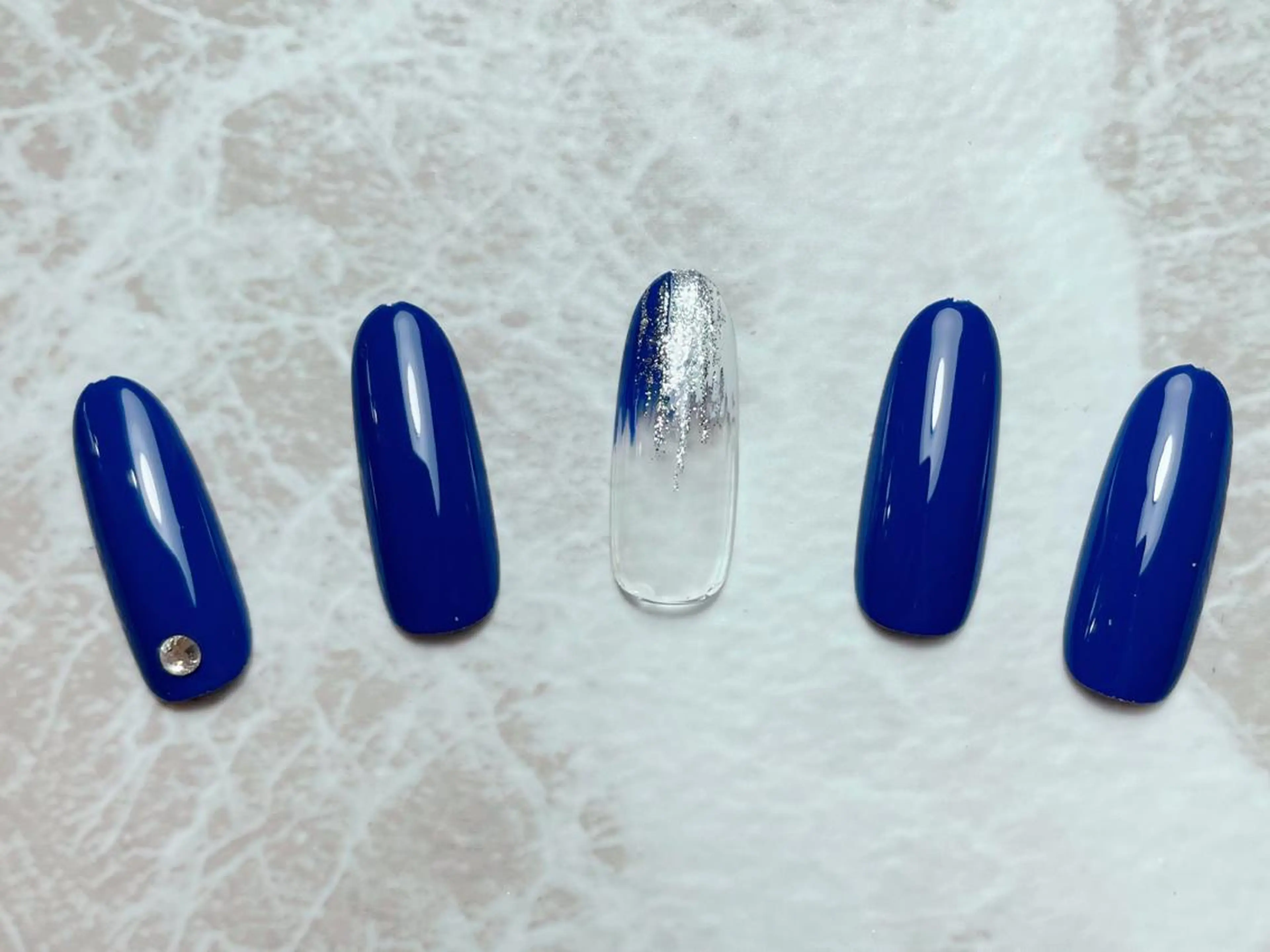 ネイル ハンドネイル マジックミラー所属・マジック ミラーのネイルデザイン