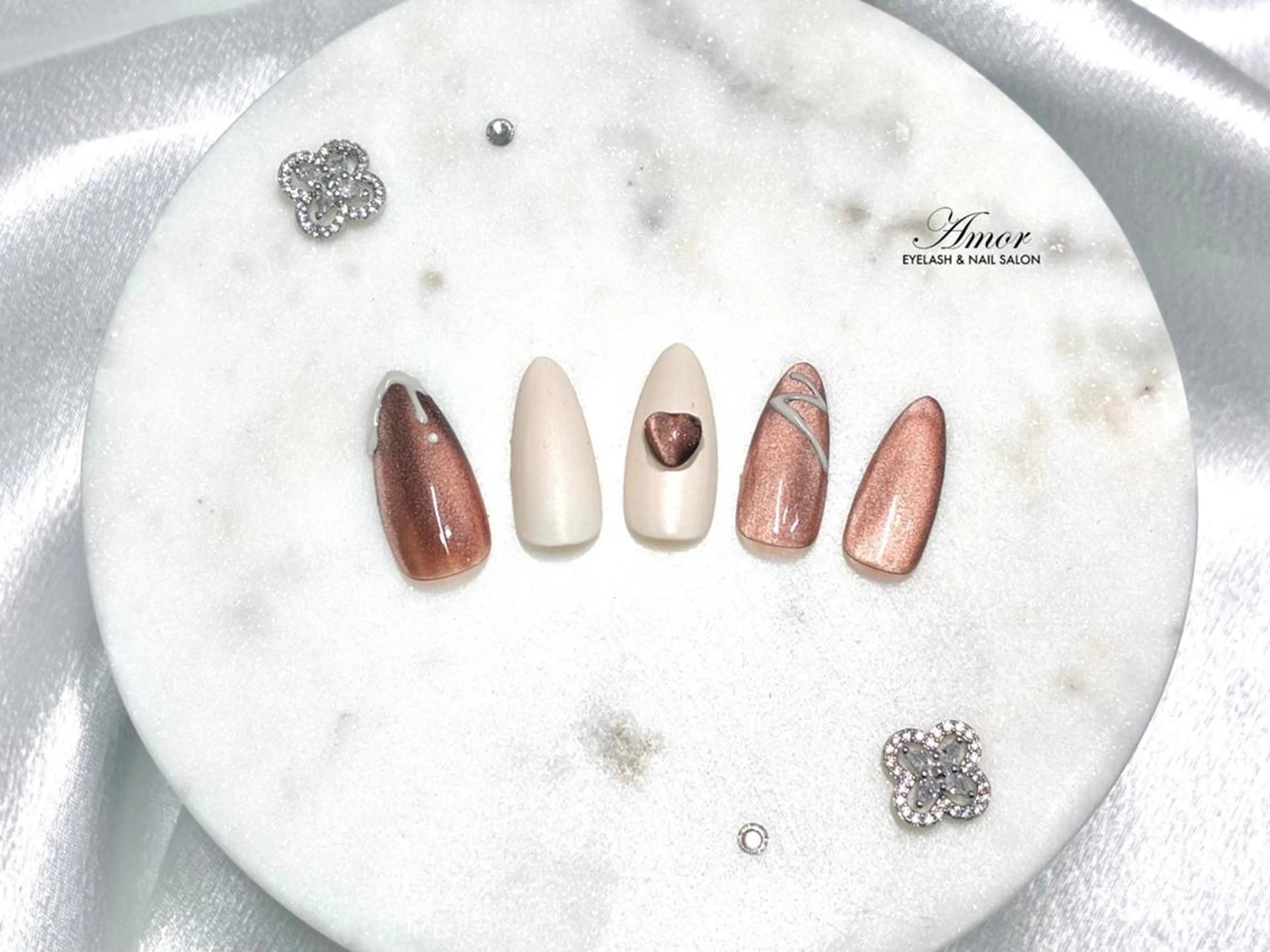 ネイル バレンタイン ハンドネイル Nailst ★Rika★のネイルデザイン