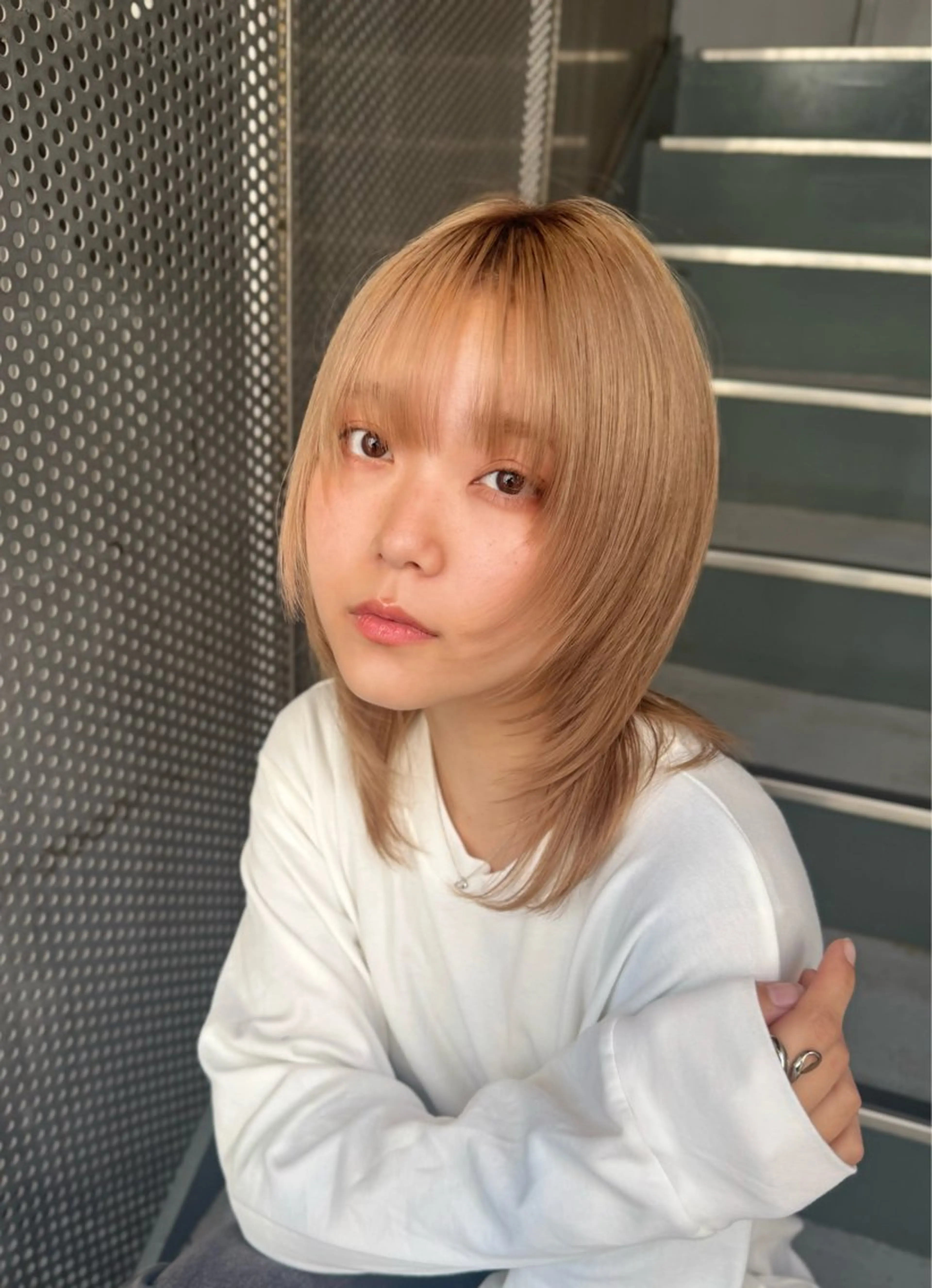 ショート カラー ベージュカラー 透明感カラー レイヤーカット ウルフカット ウルフレイヤー SALOWIN新宿三丁目【サロウィン】所属・レイヤー🔶髪質改善 🔶透明感カラー青木のヘアスタイル