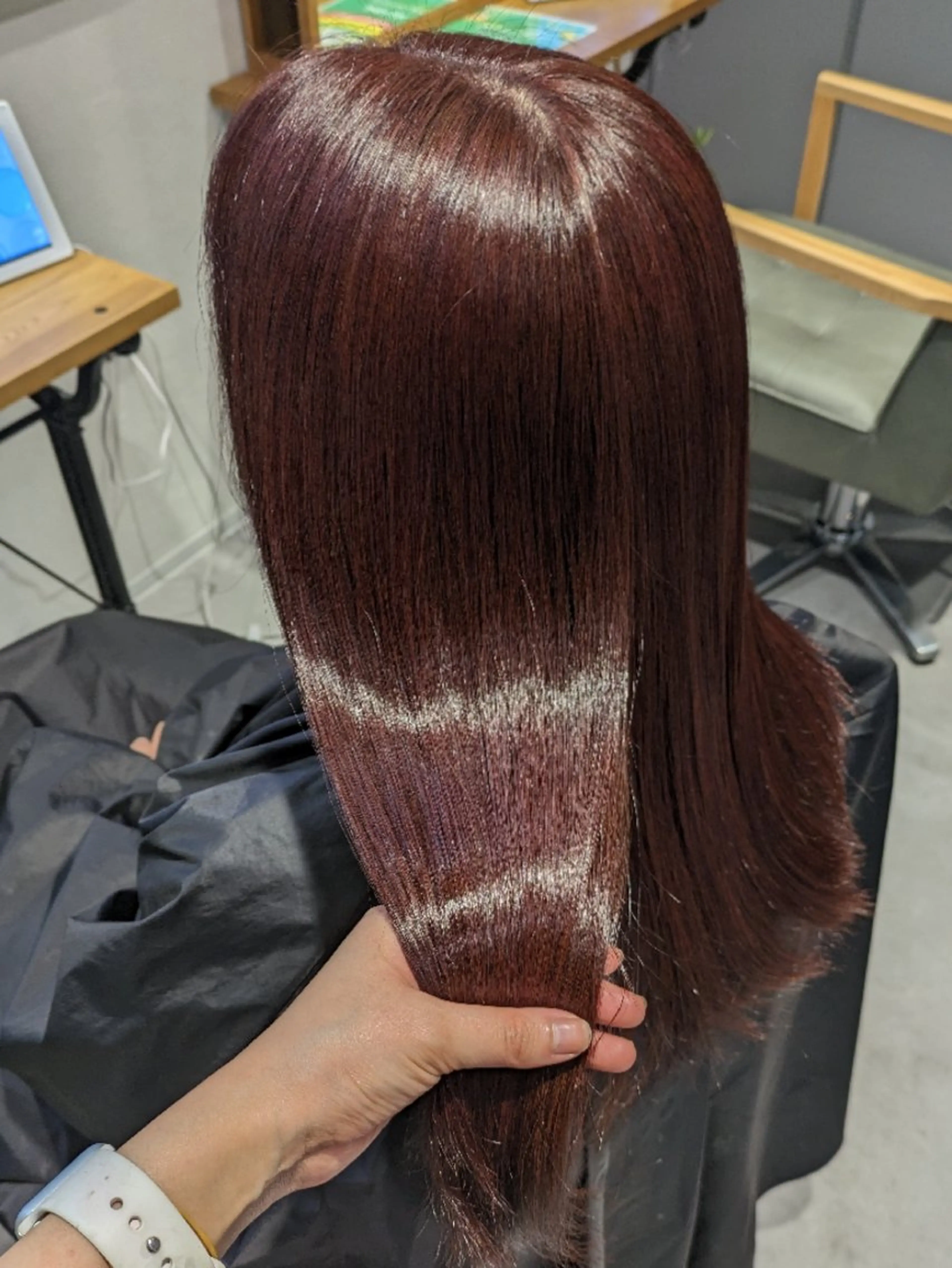 ロング ヘアアレンジ カラー カシス ピンクカラー カット ヘアカラー 小國 綾かのヘアスタイル