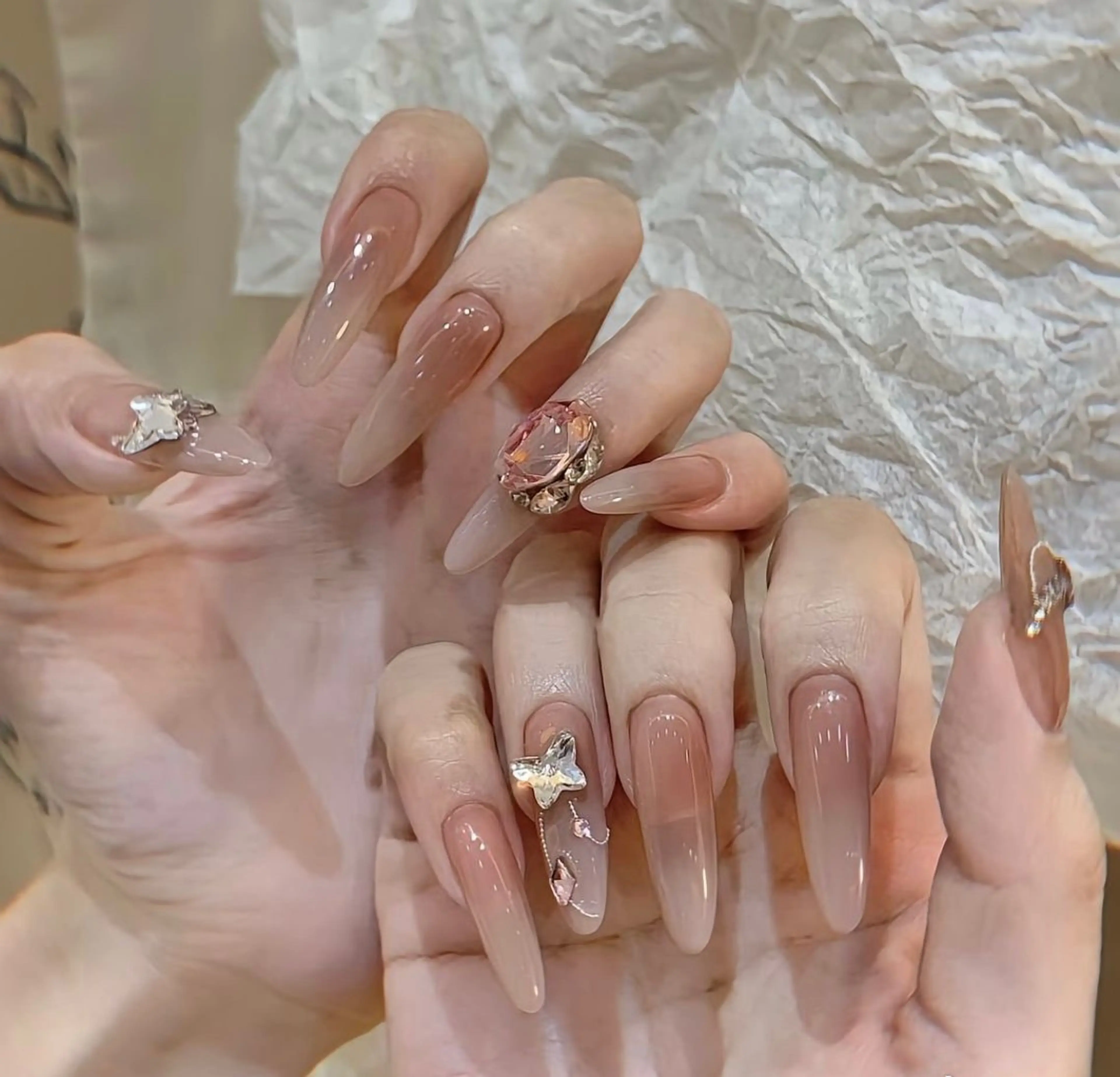 ネイル ハンドネイル ハンドケア More Glam渋谷店のネイルデザイン