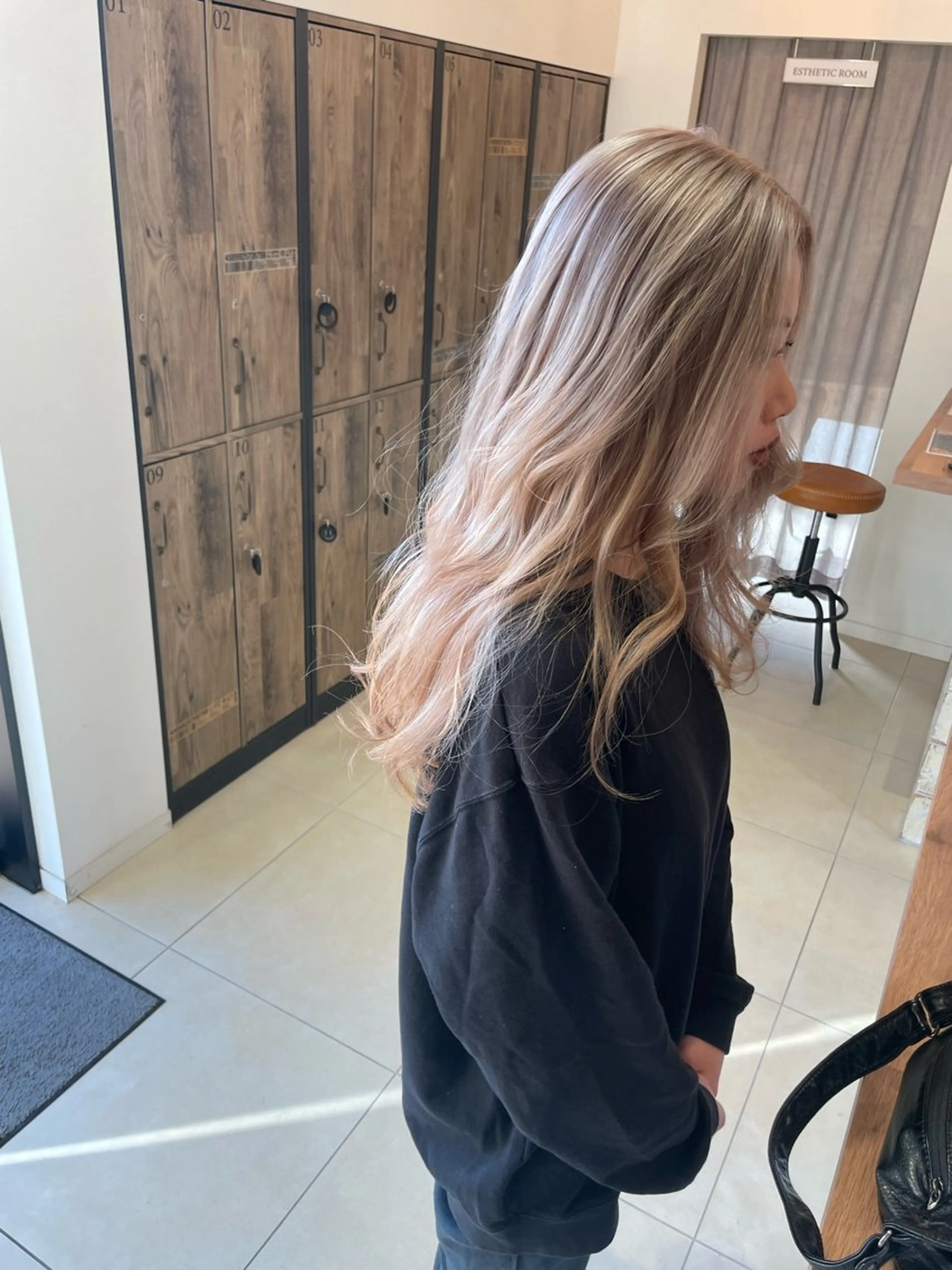 ❤️‍🔥予約数No.1❤️‍🔥ブリーチダブルカラー（根本毛先塗り分け込）＋ケアカラー🫧+ナノトリートメントの写真