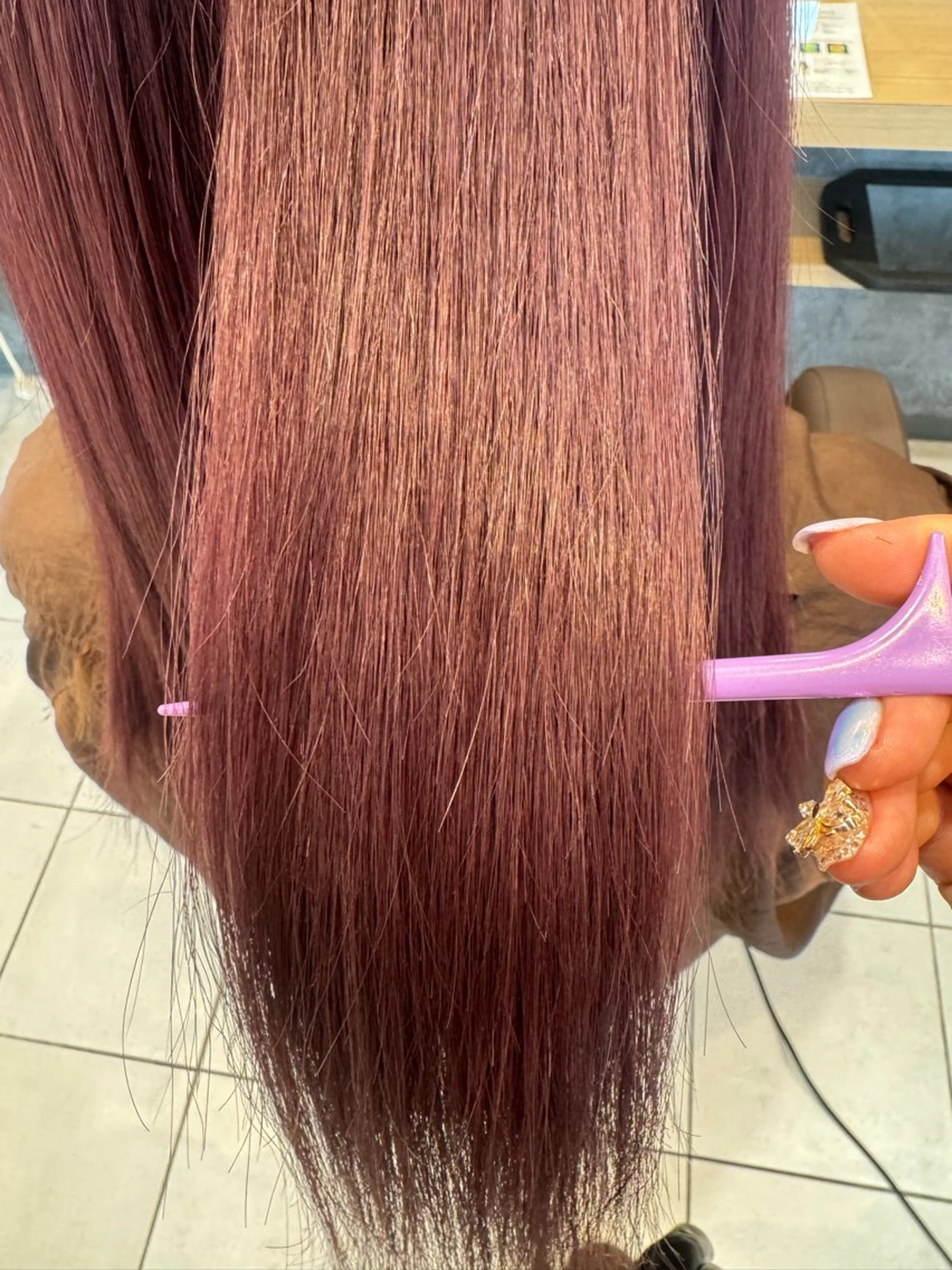 カラー 小林 菜々美のヘアスタイル