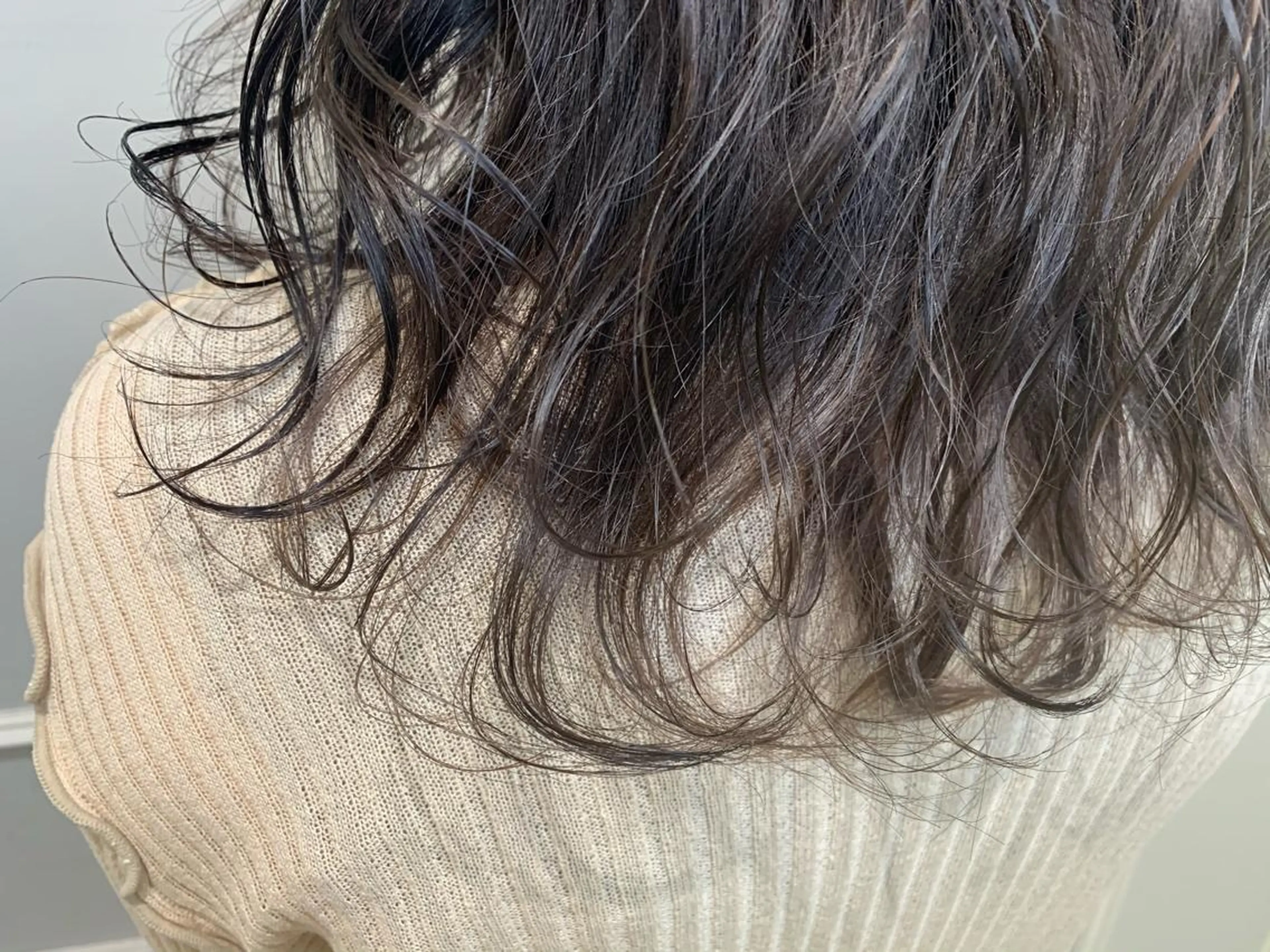 セミロング カラー インナーカラー ネイビーカラー ヘアカラー トリートメント 🦖鶴岡香純🦖 産休中のヘアスタイル