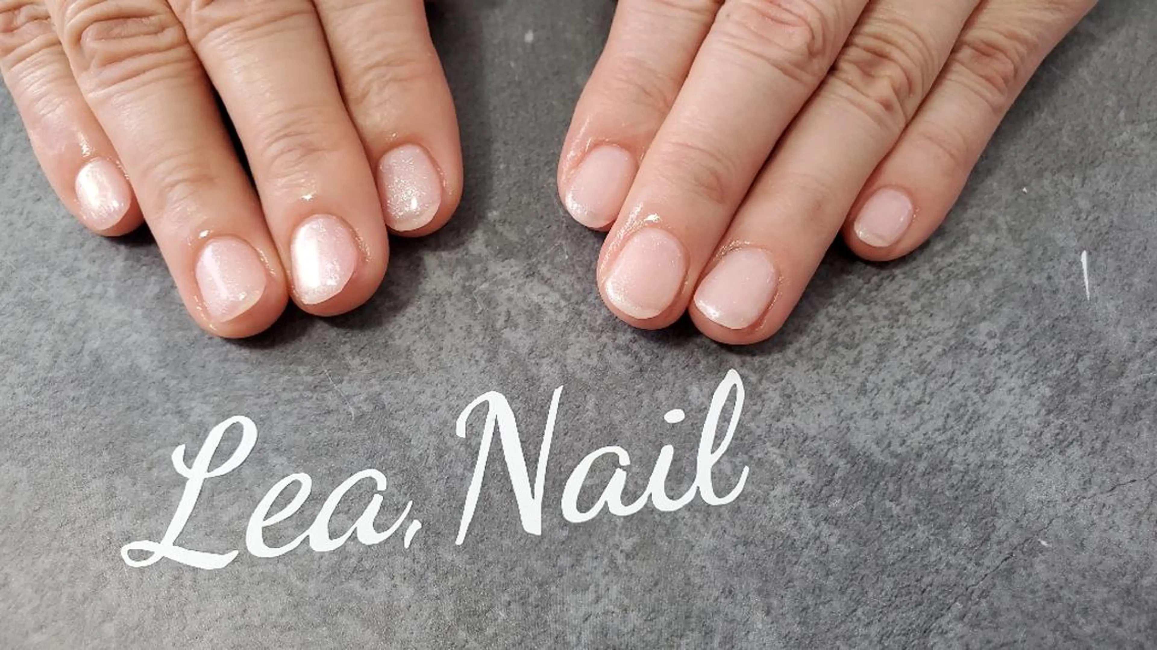 ネイル ワンカラーネイル Lea,Nail所属・松橋 愛のネイルデザイン