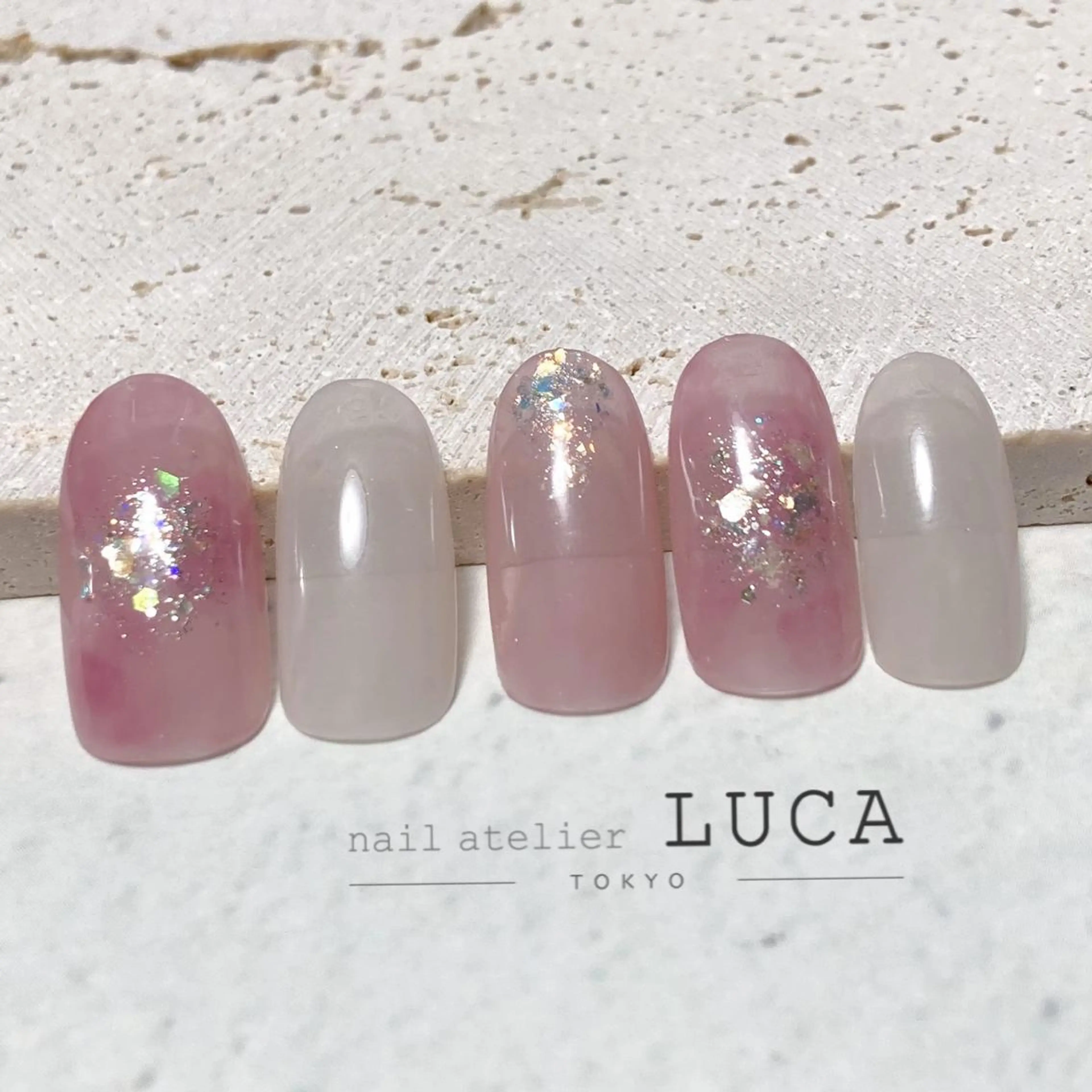 ネイル アートネイル オーロラネイル クリアネイル 長さ出し フットネイル ハンドネイル ネイルアトリエルカ スタッフのネイルデザイン