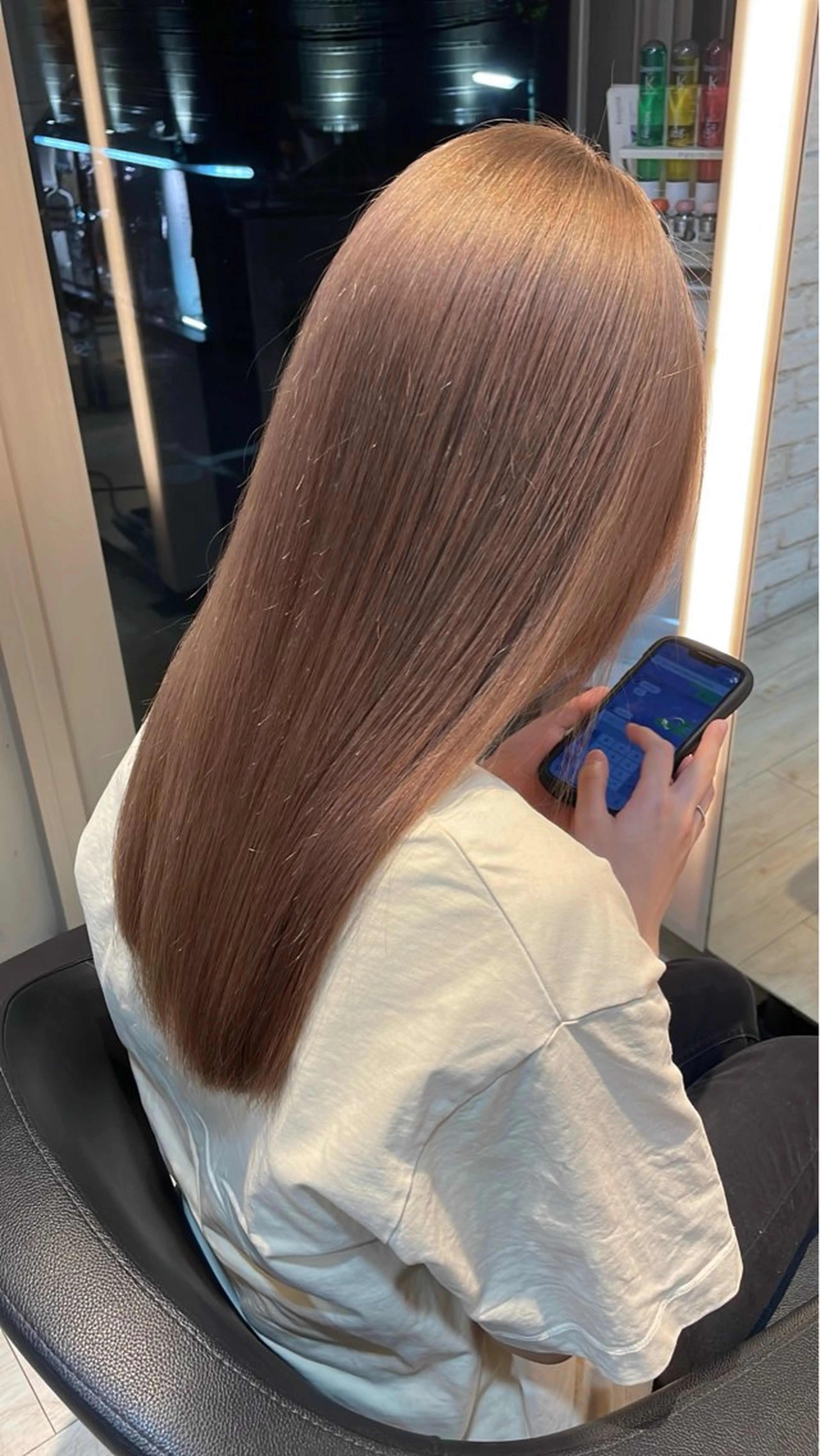 セミロング カラー グレージュ ミルクティーグレージュ カット ヘアカラー トリートメント ブリーチ/髪質改善/ ハイトーン/暖色のヘアスタイル