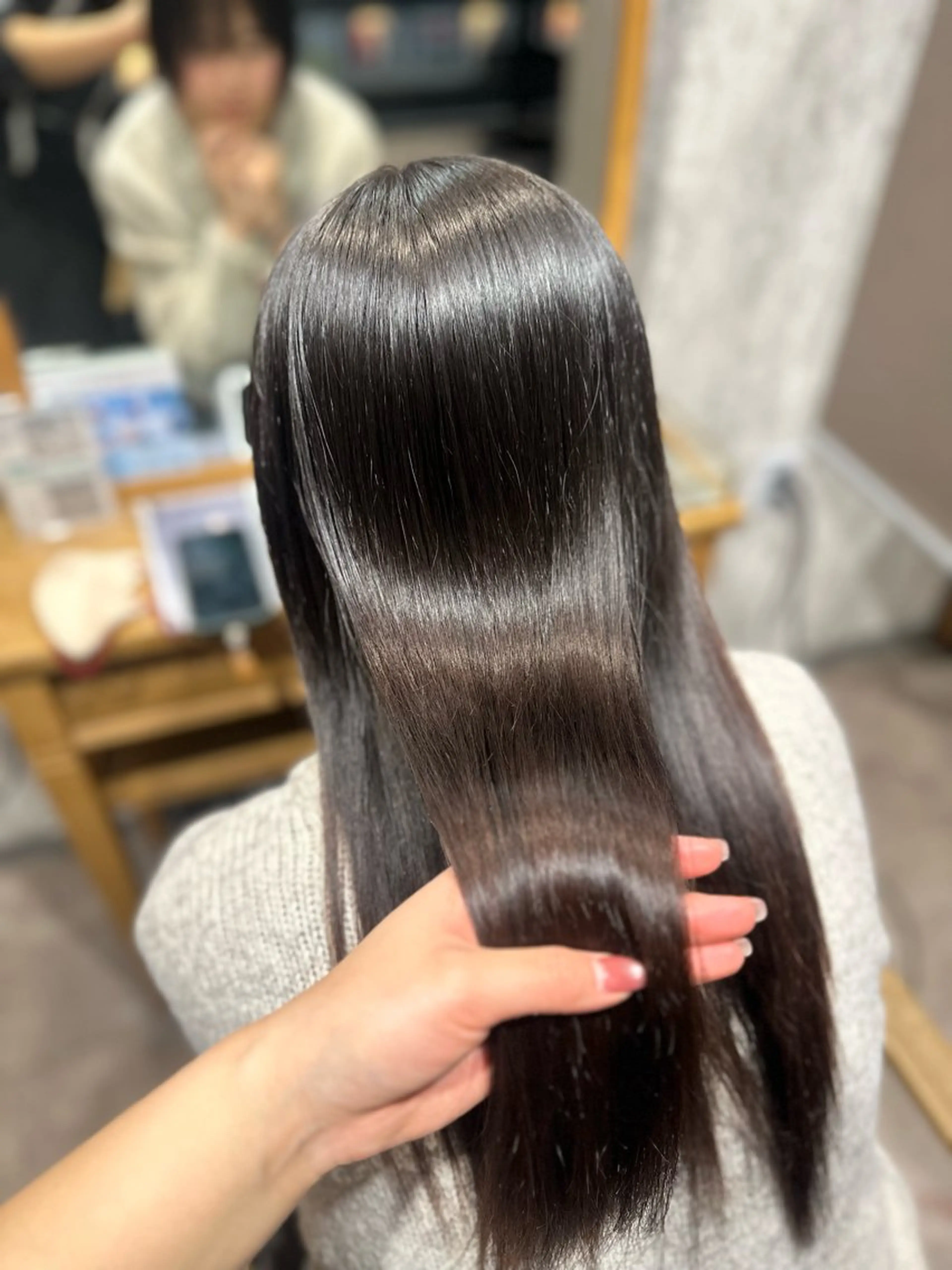 ロング 縮毛矯正 トリートメント 濱本 樹蘭のヘアスタイル