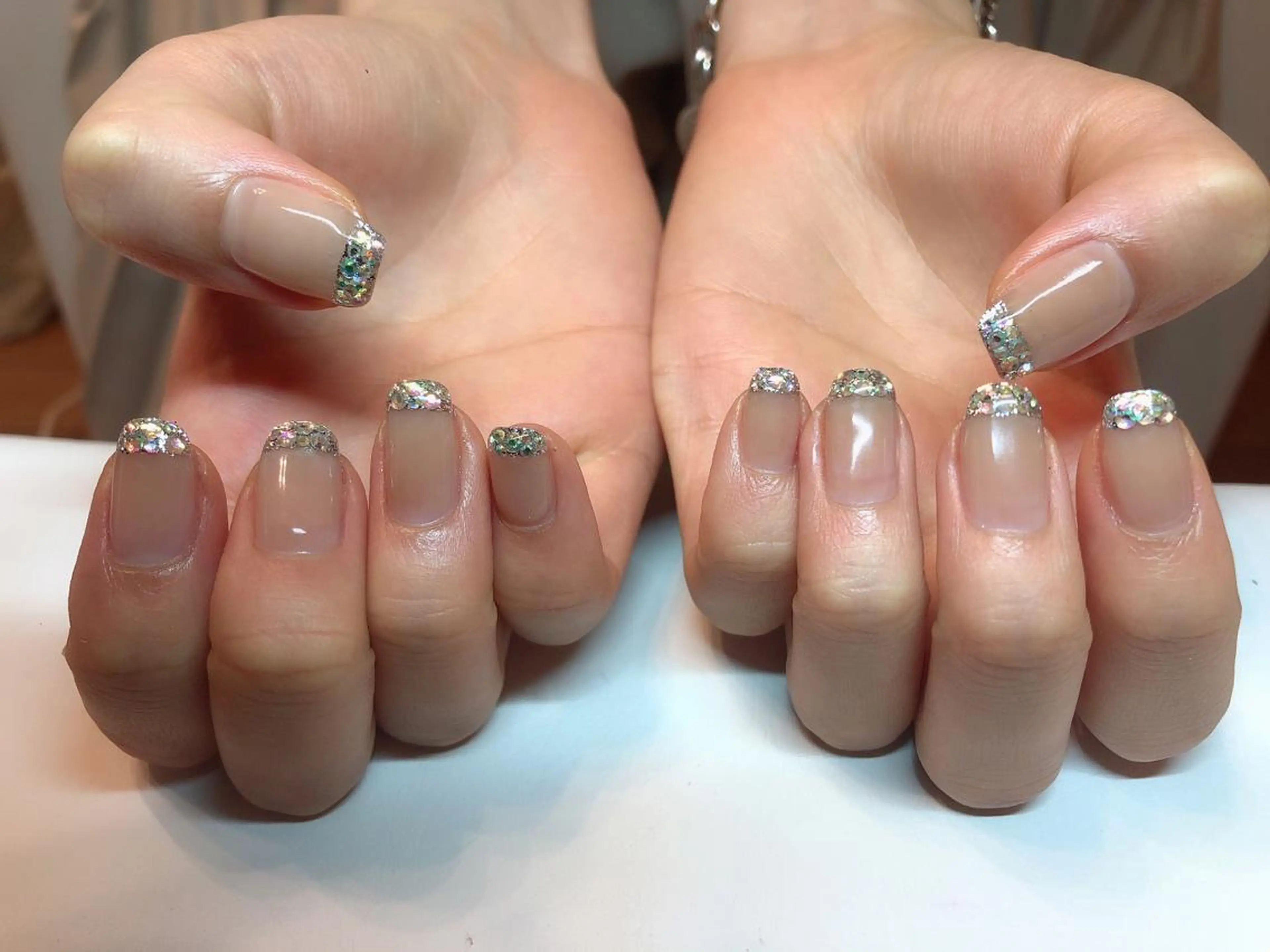 セミロング ネイル ハンドネイル 長さ出し専門 nynaのネイルデザイン