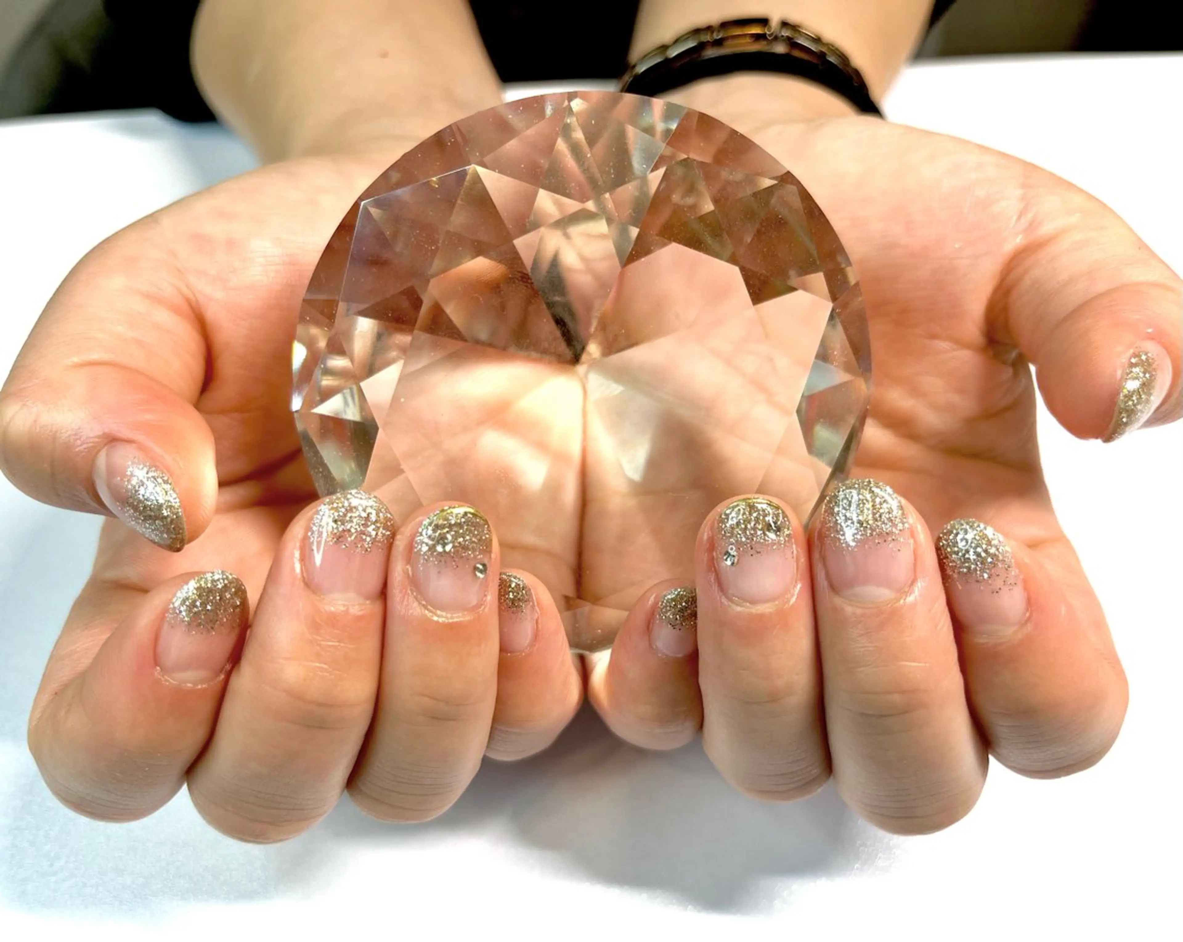 ネイル グラデーション キラキラネイル ラメ(グリッター) ラメグラデーション オフィスネイル ハンドネイル プライベートサロン N's Nailのネイルデザイン