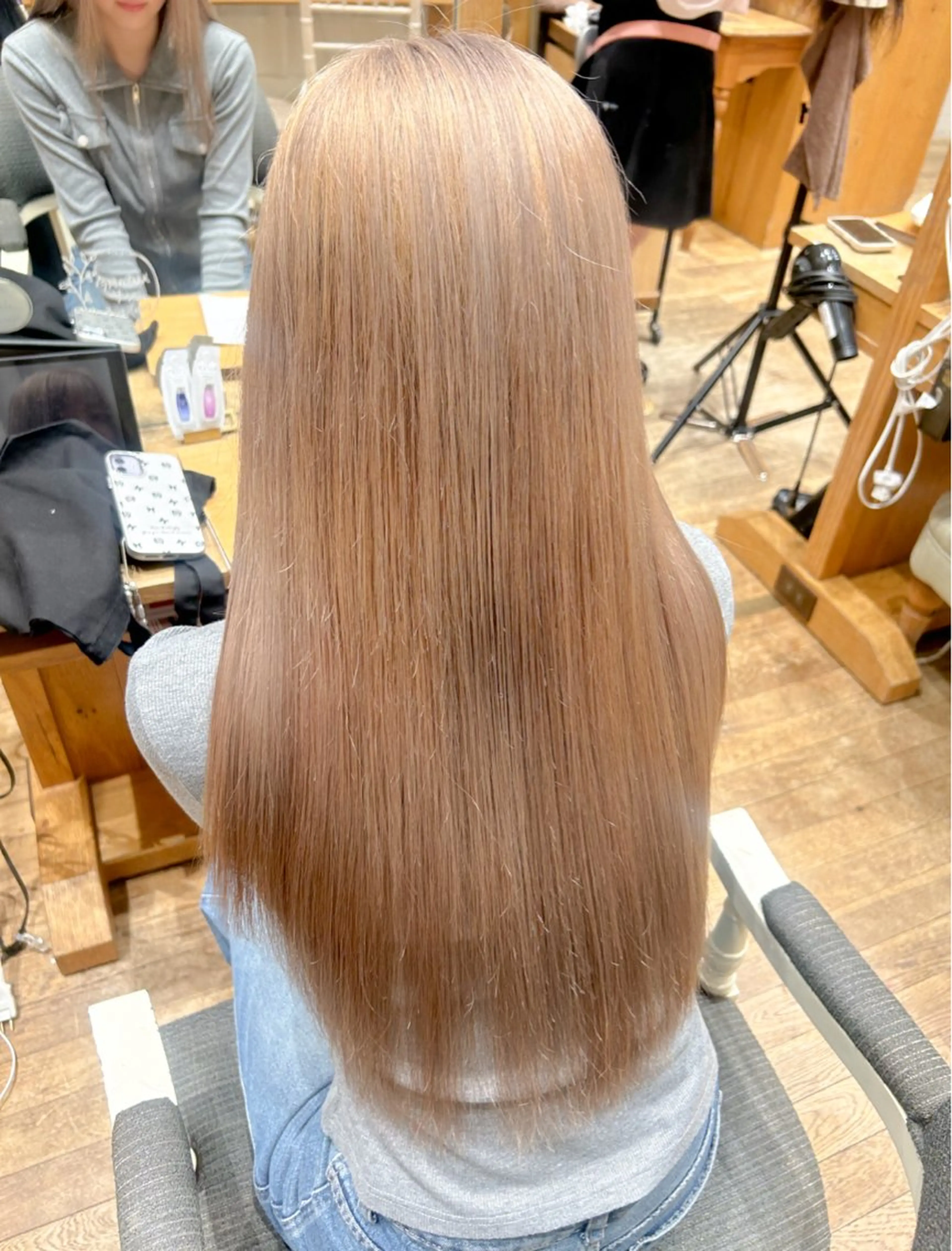 🎀ダブルカラー（ケアブリーチ込みのブリーチメニューです）✖️トリートメント🎀40%off✨17600円→8976円の写真