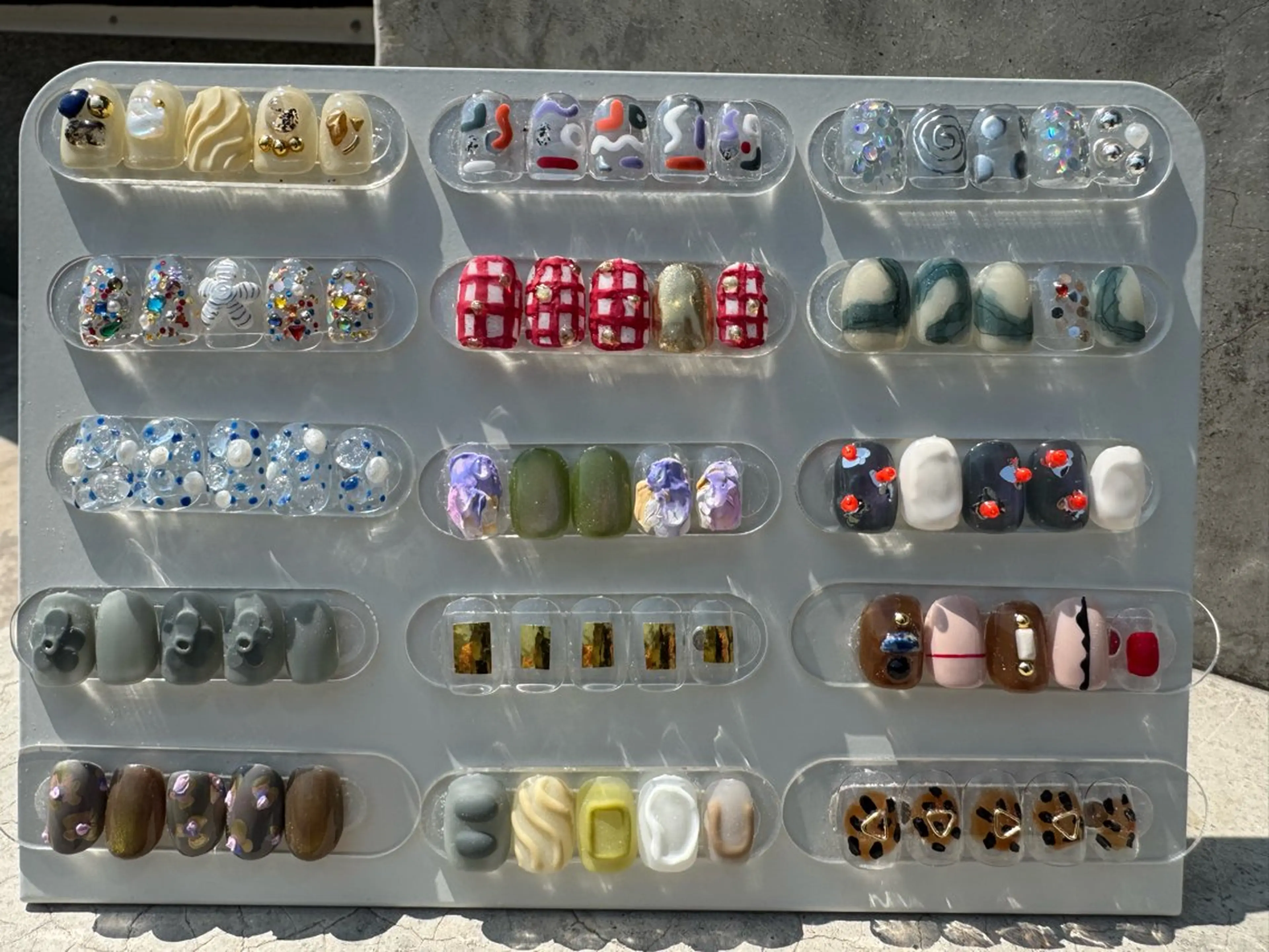 【オフ有り】他店様オフ＋500円⁂定額サンプルアート⁂ 30種類のサンプルの中からお好きなデザインをお選びいただけます！の写真