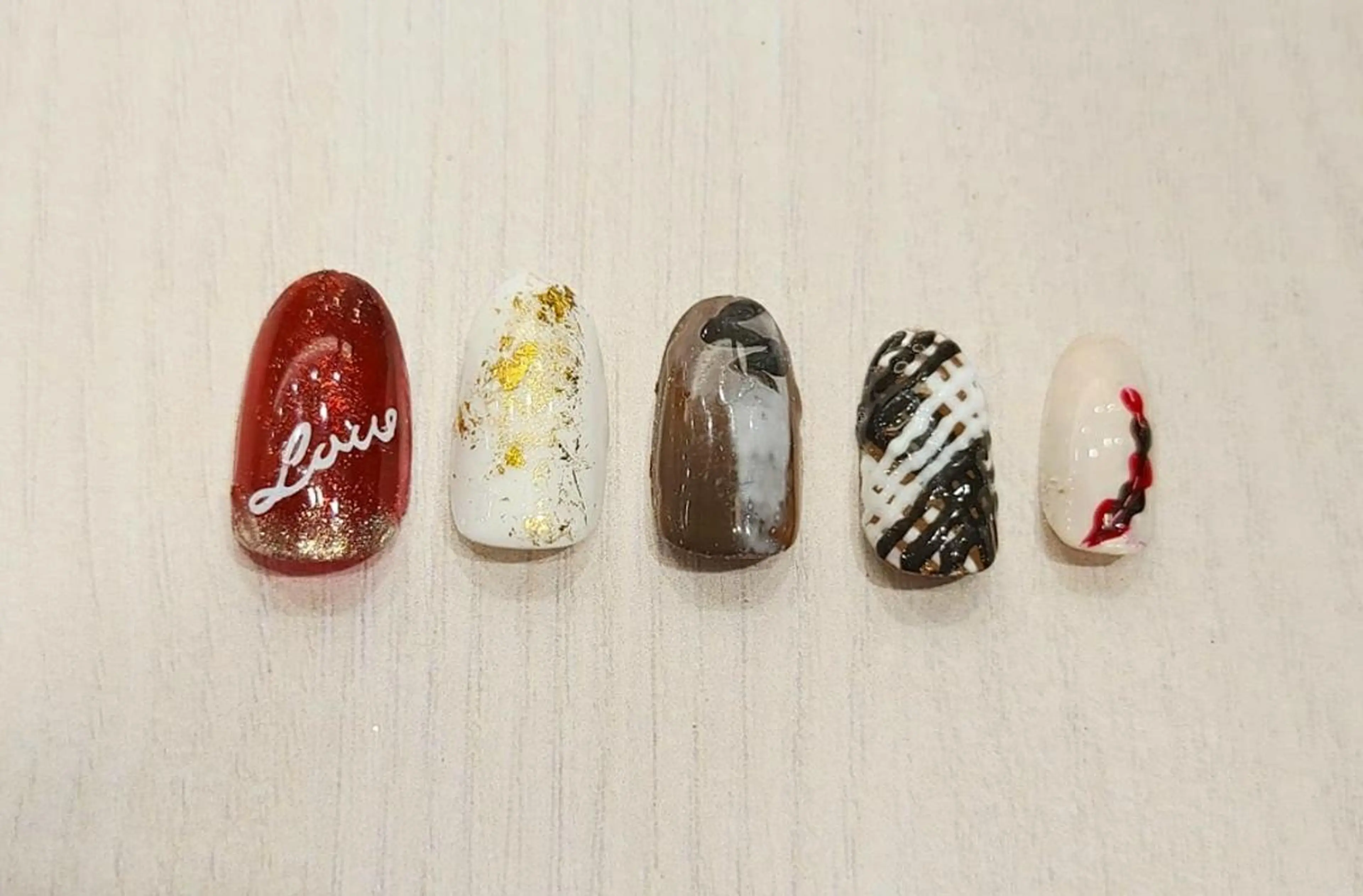 ネイル バレンタイン 関口 友菜のヘアスタイル