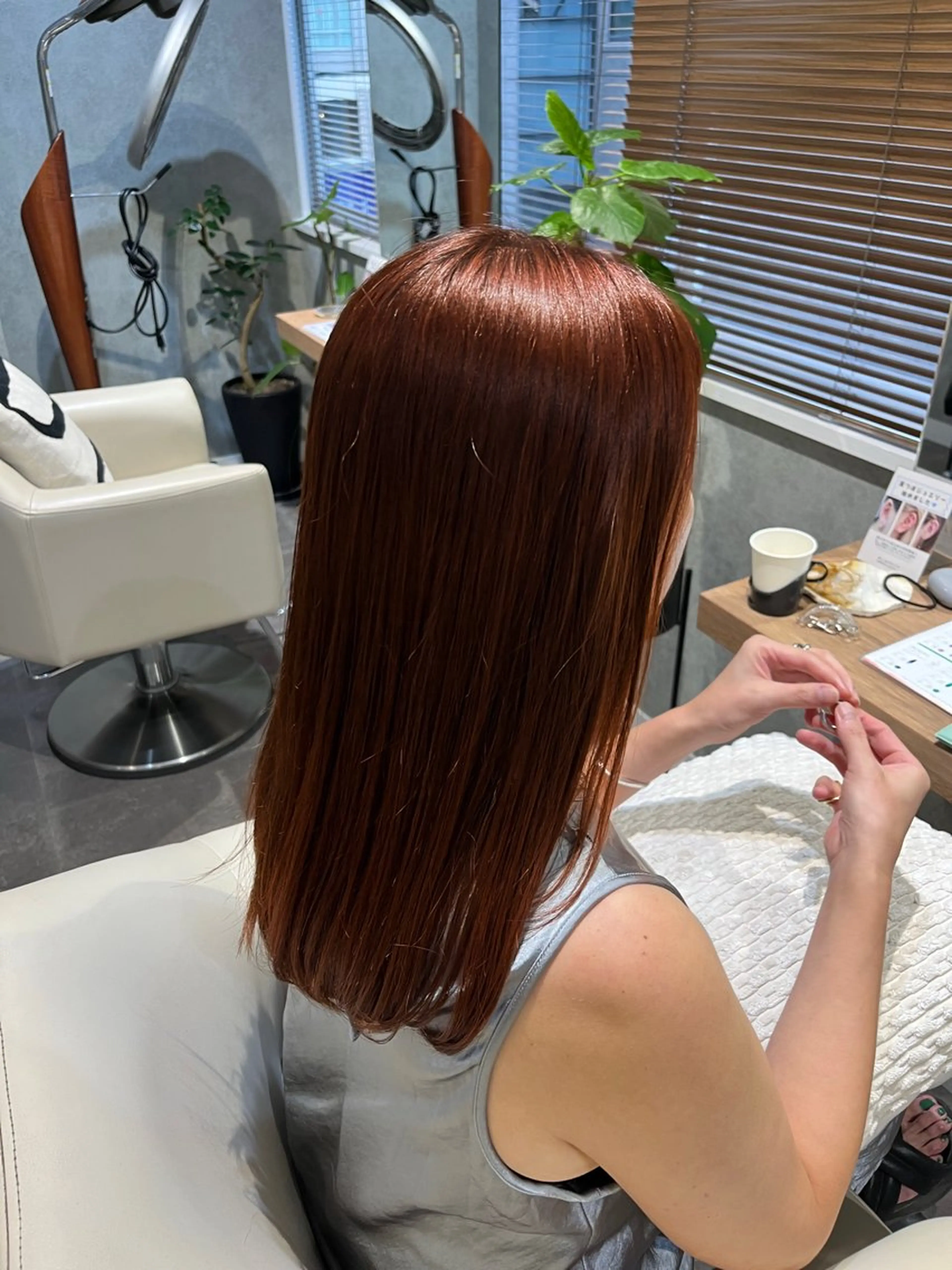 ミディアム カラー ブラウンカラー オレンジ オレンジブラウン カット ヘアカラー トリートメント ボブ/プツッとボブ/ 暖色カラー/モエのヘアスタイル