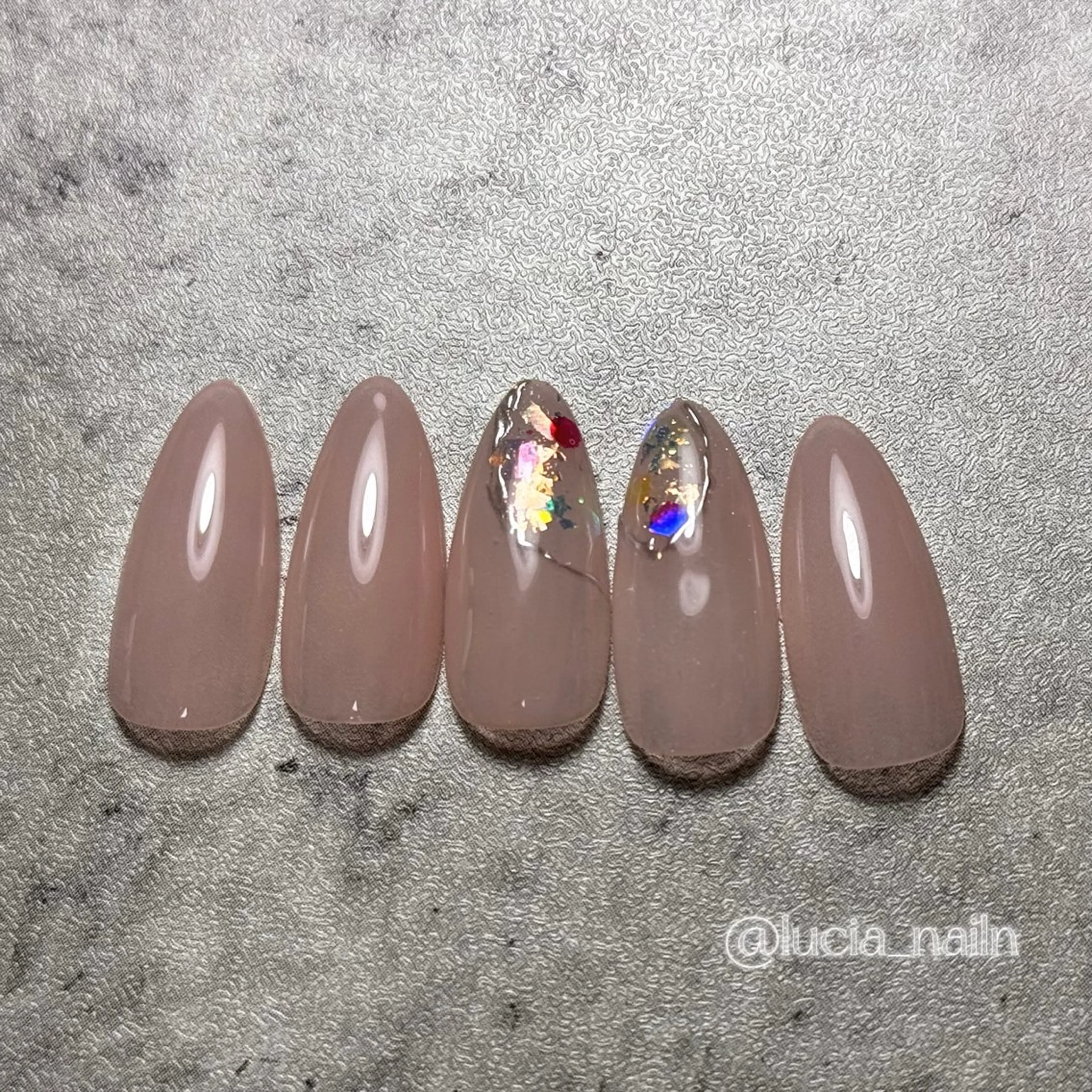 ネイル アートネイル キラキラネイル ニュアンスネイル ハンドネイル Salon Luciaのネイルデザイン