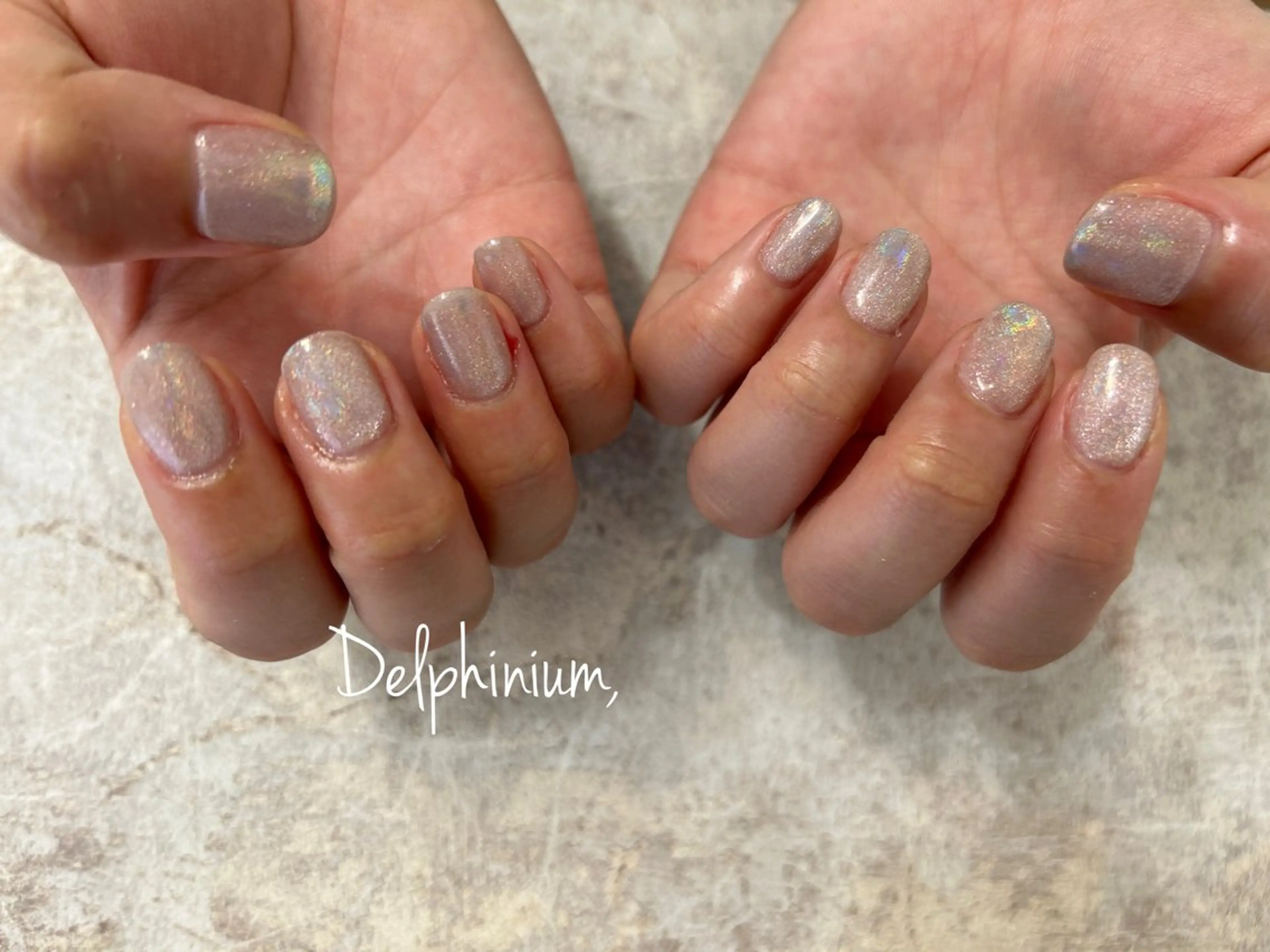 ネイル オーロラネイル マグネットネイル シンプルネイル ハンドネイル 岡本 友恵のネイルデザイン