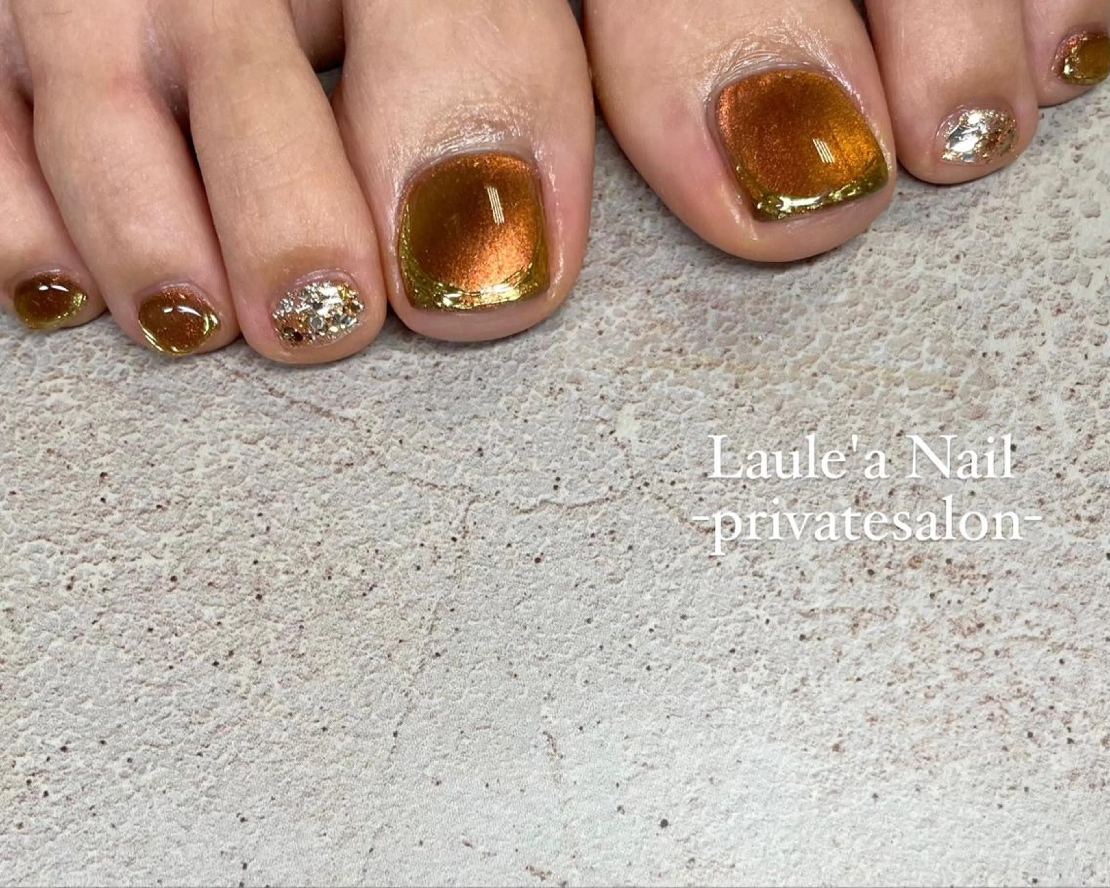 【フットオフ込み】大人気✨艶々マグネットネイル✨の写真