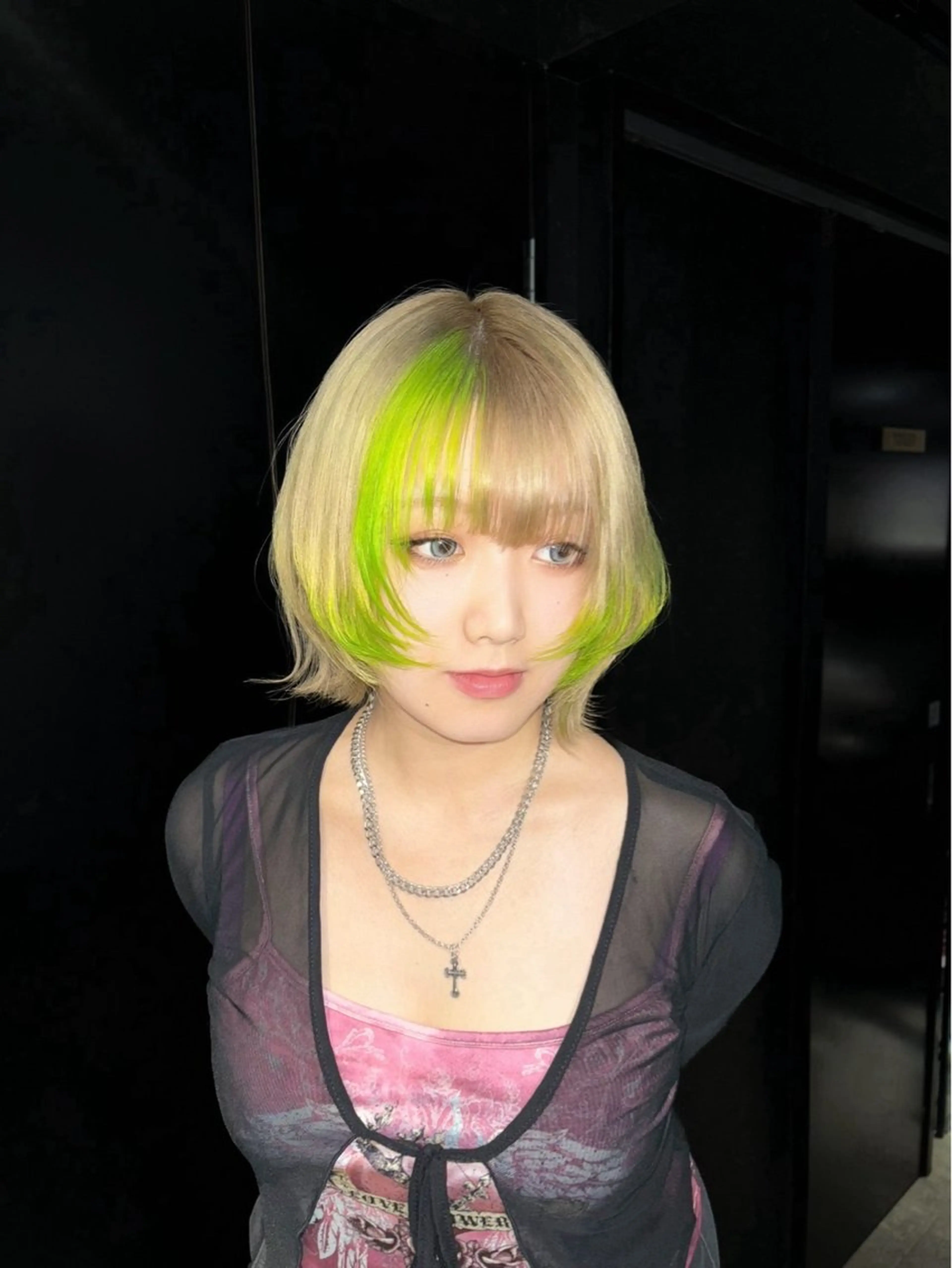 ショート カラー ももか bAteAuのヘアスタイル