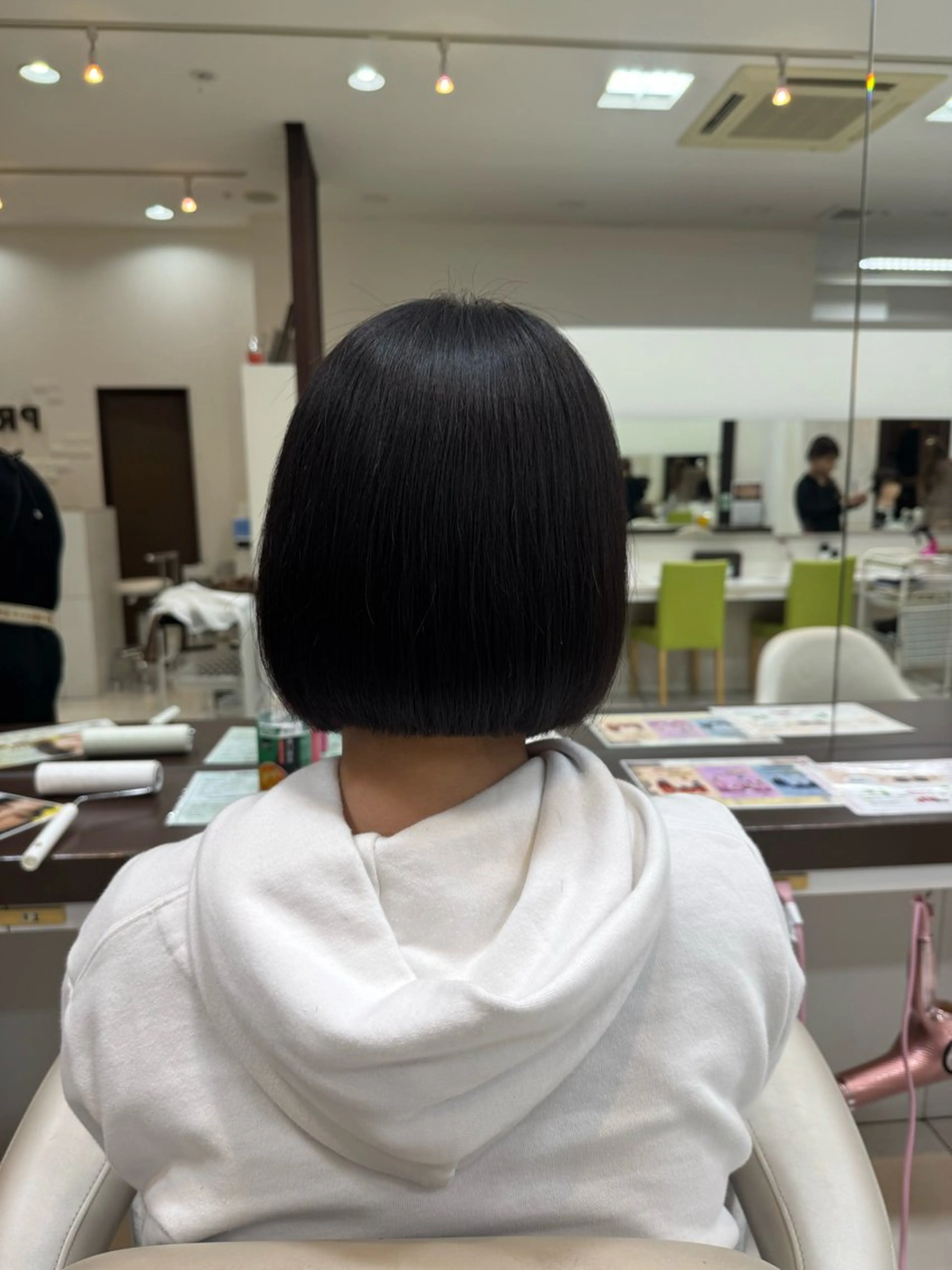ショート 小達 陽菜のヘアスタイル