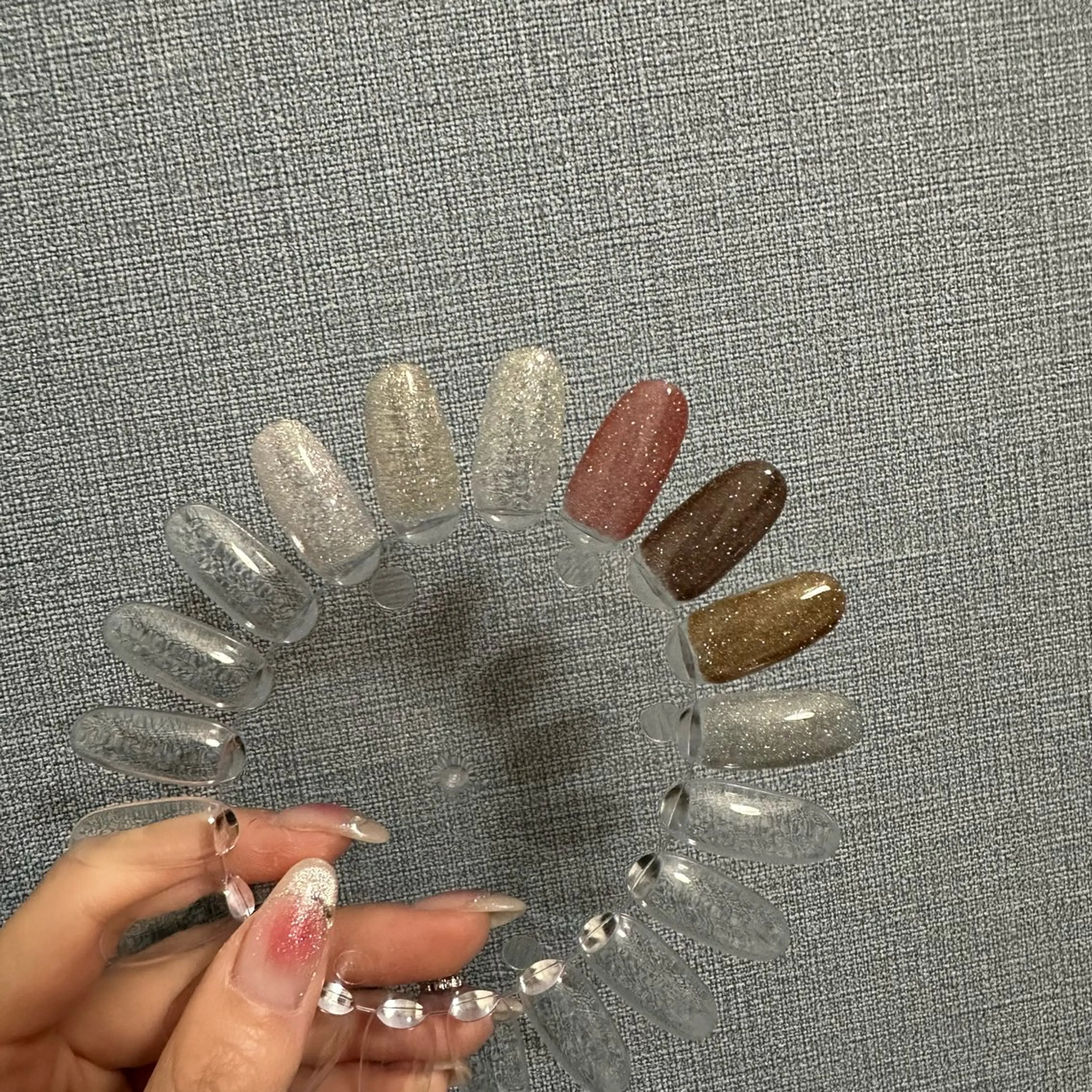 ネイル フラッシュネイル repos~ルポ~所属・里見 麗のネイルデザイン