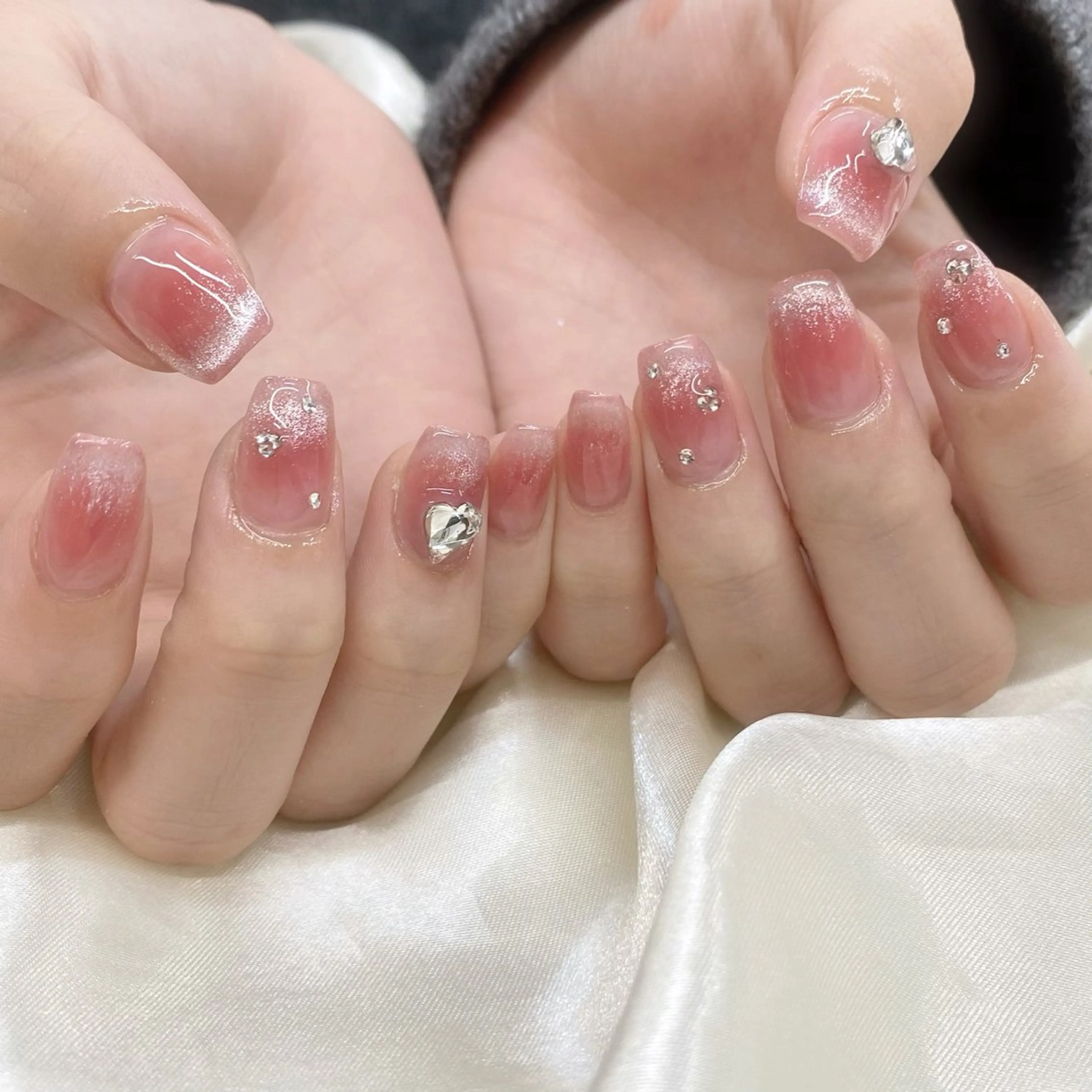 ネイル ハンドネイル 【LILY】 ainaのネイルデザイン