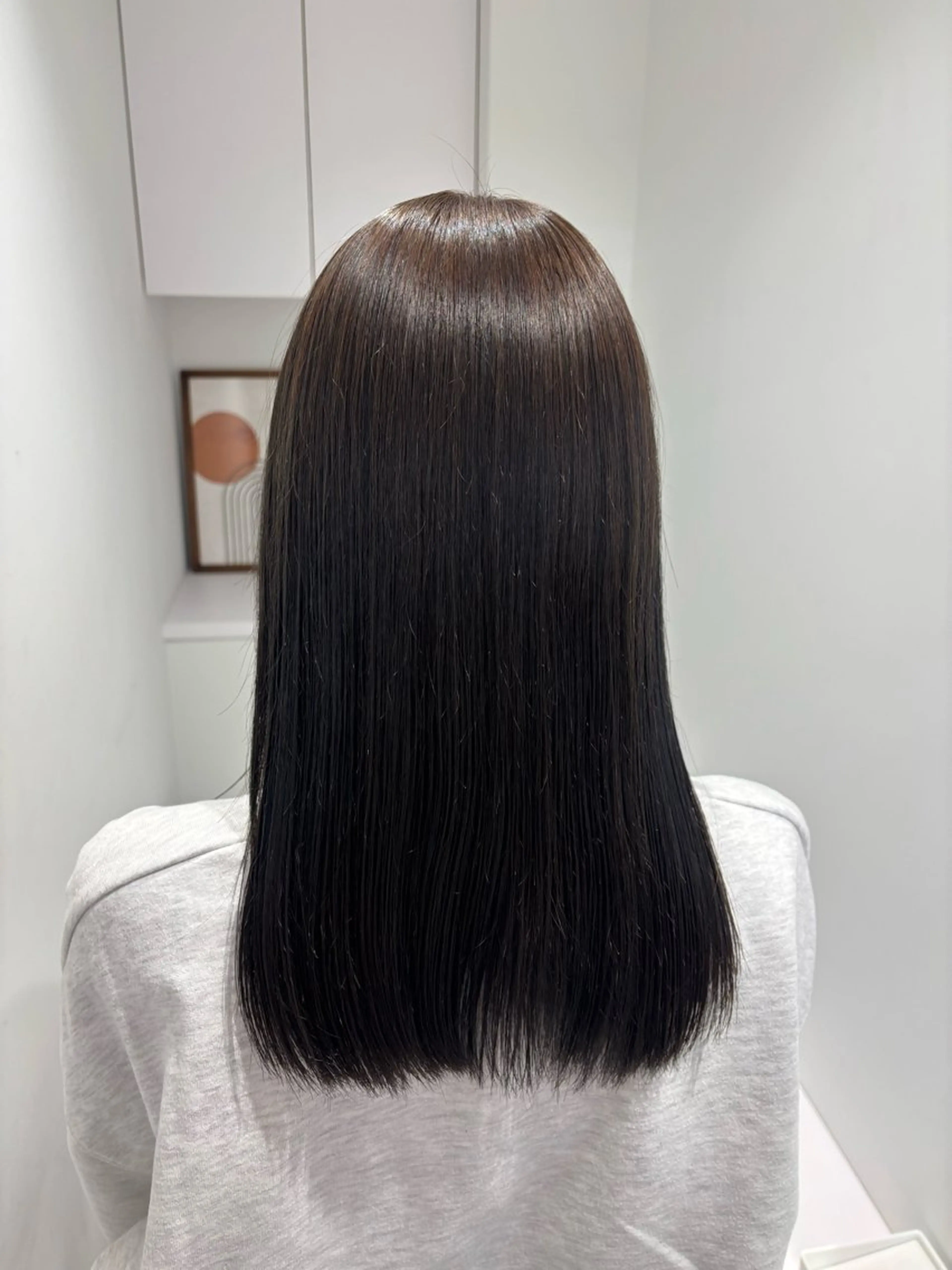 セミロング ヘアカラー リン🔔ボブ cut ベージュカラー🤎のヘアスタイル