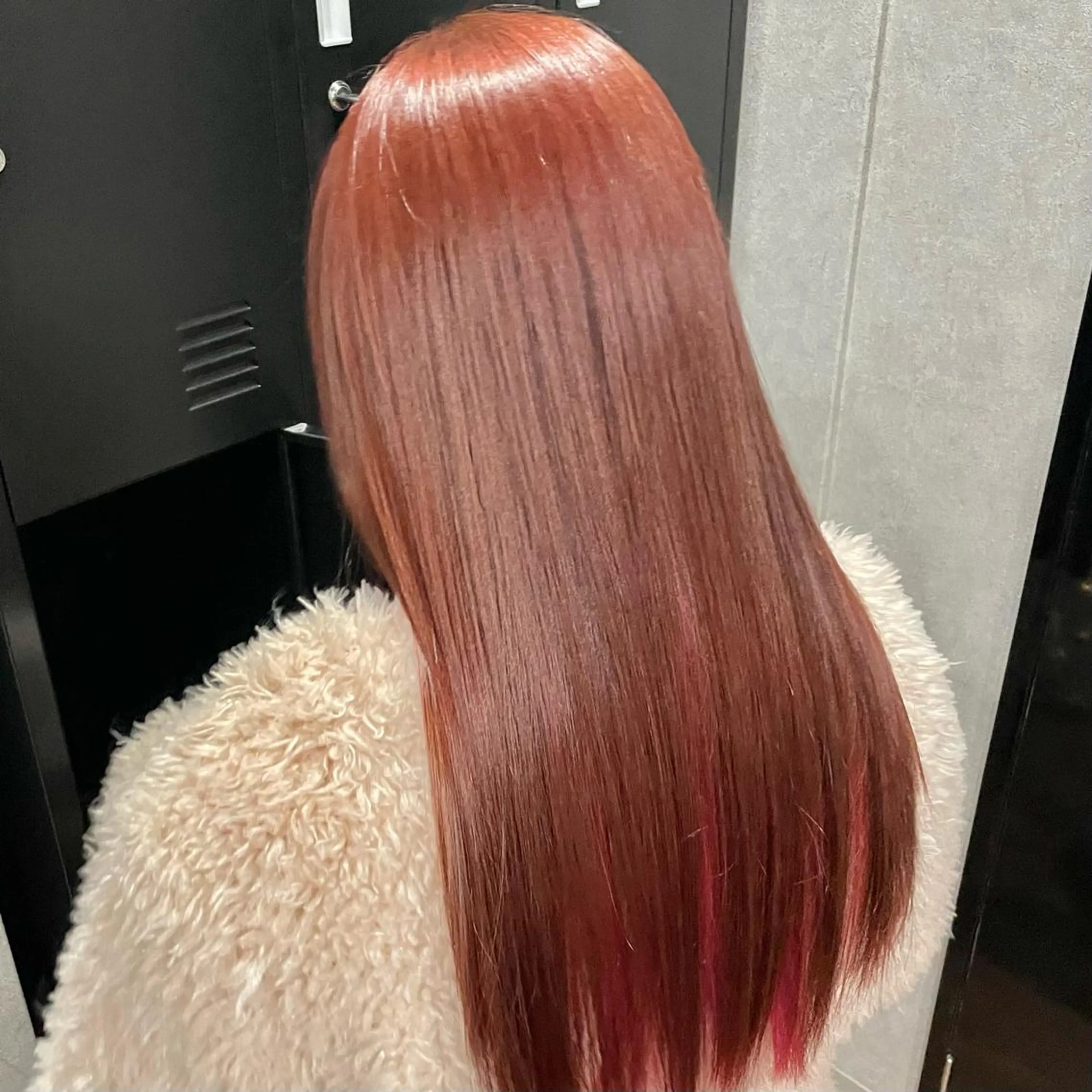 ロング カラー カット ヘアカラー トリートメント 井本翔太.髪質改善. ベージュ.グレージュのヘアスタイル