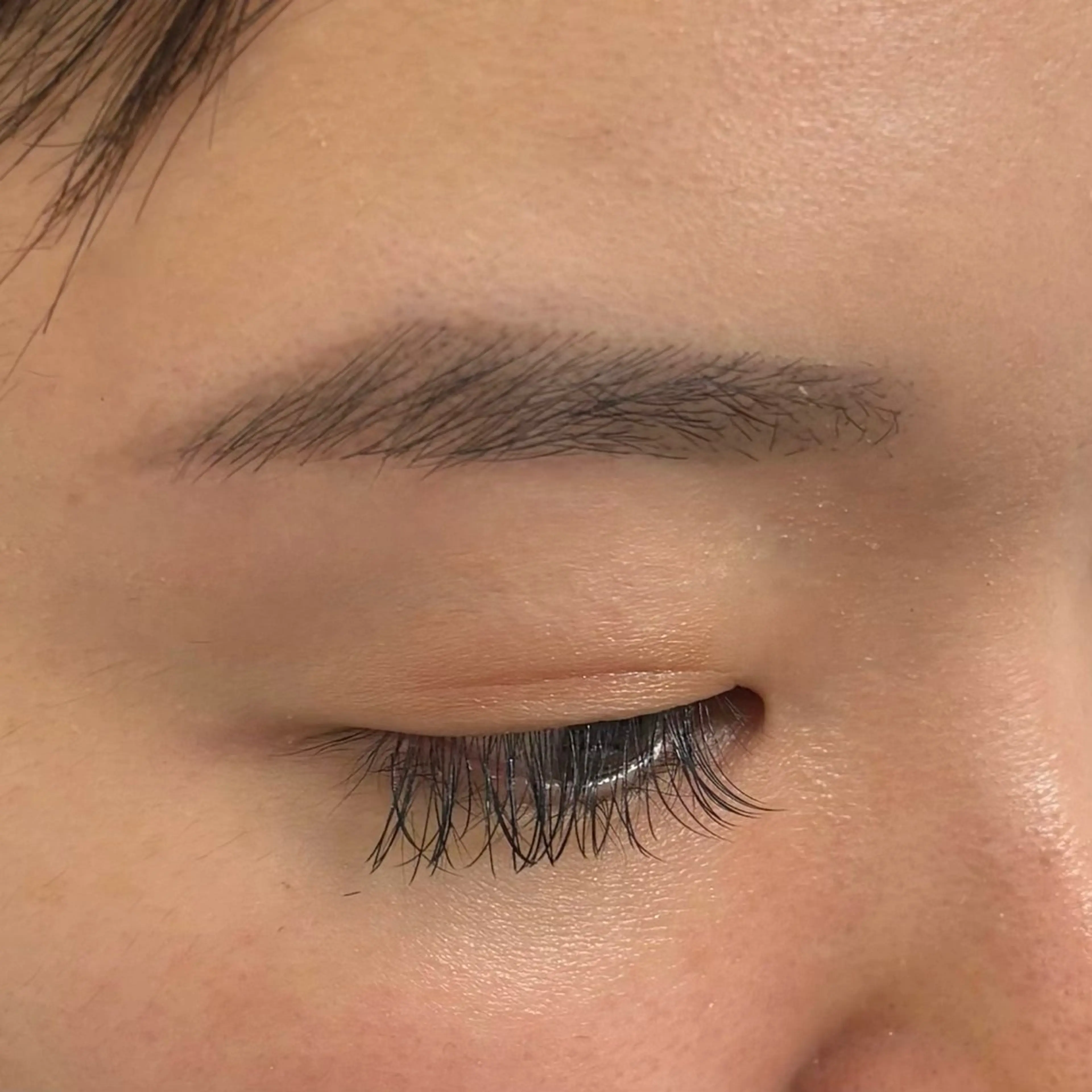 アイブロウ HEXA rukaの眉毛・アイブロウイメージ