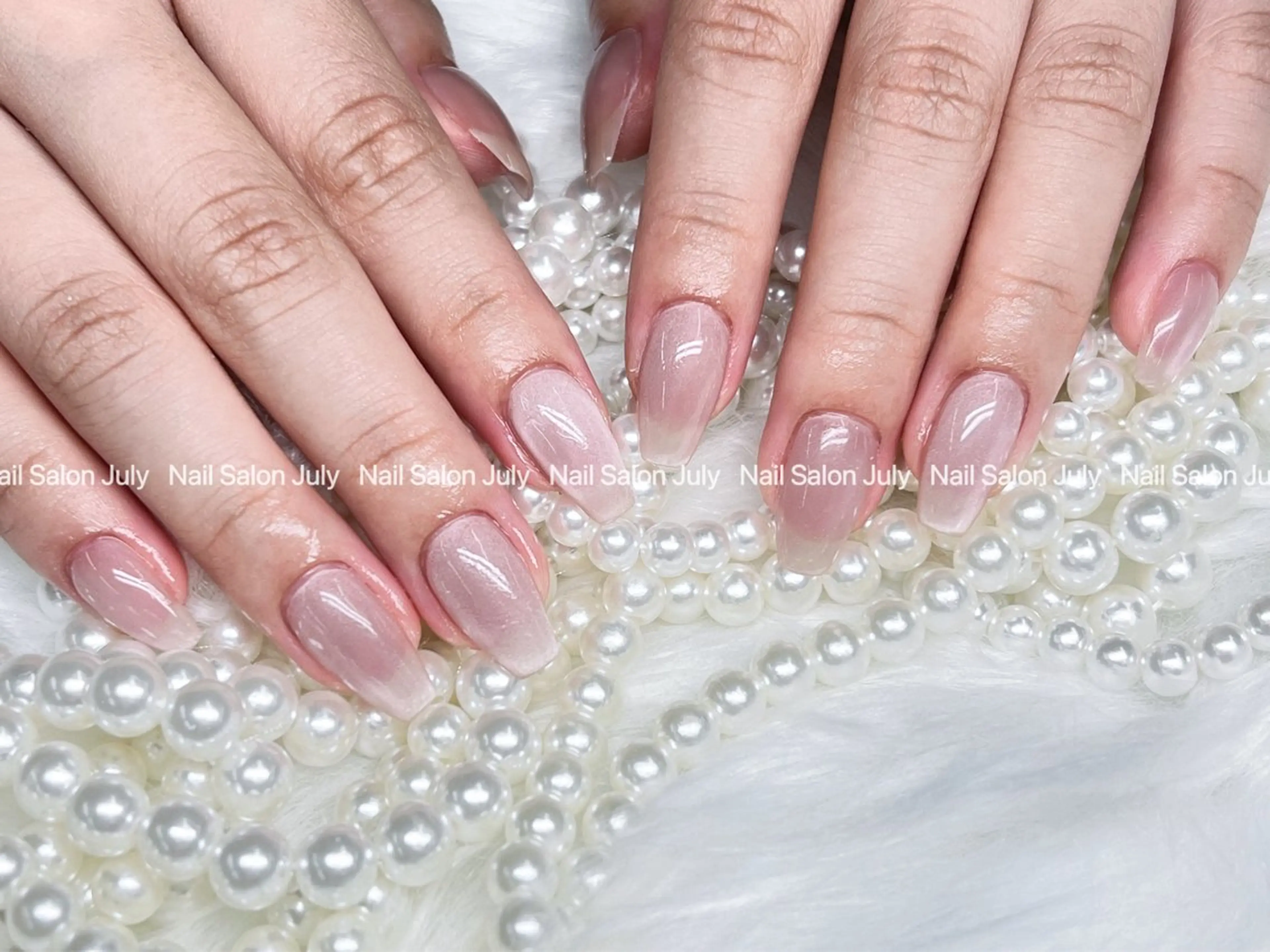 ネイル アートネイル オーロラネイル ジェルネイル ガーリー キラキラネイル July モモのネイルデザイン