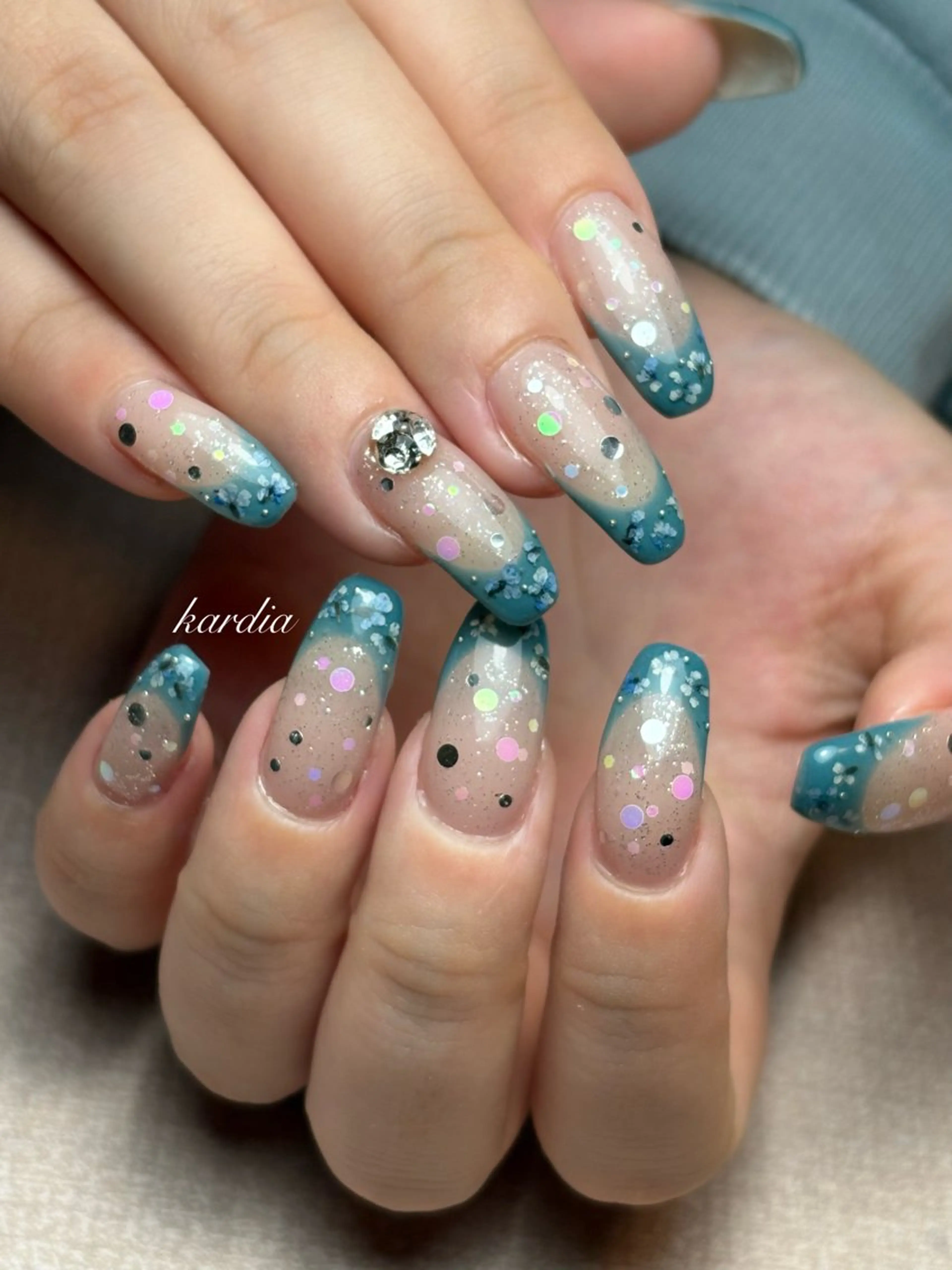 ネイル ハンドネイル καρδιά -ｶﾙﾃﾞｨｱ-のネイルデザイン