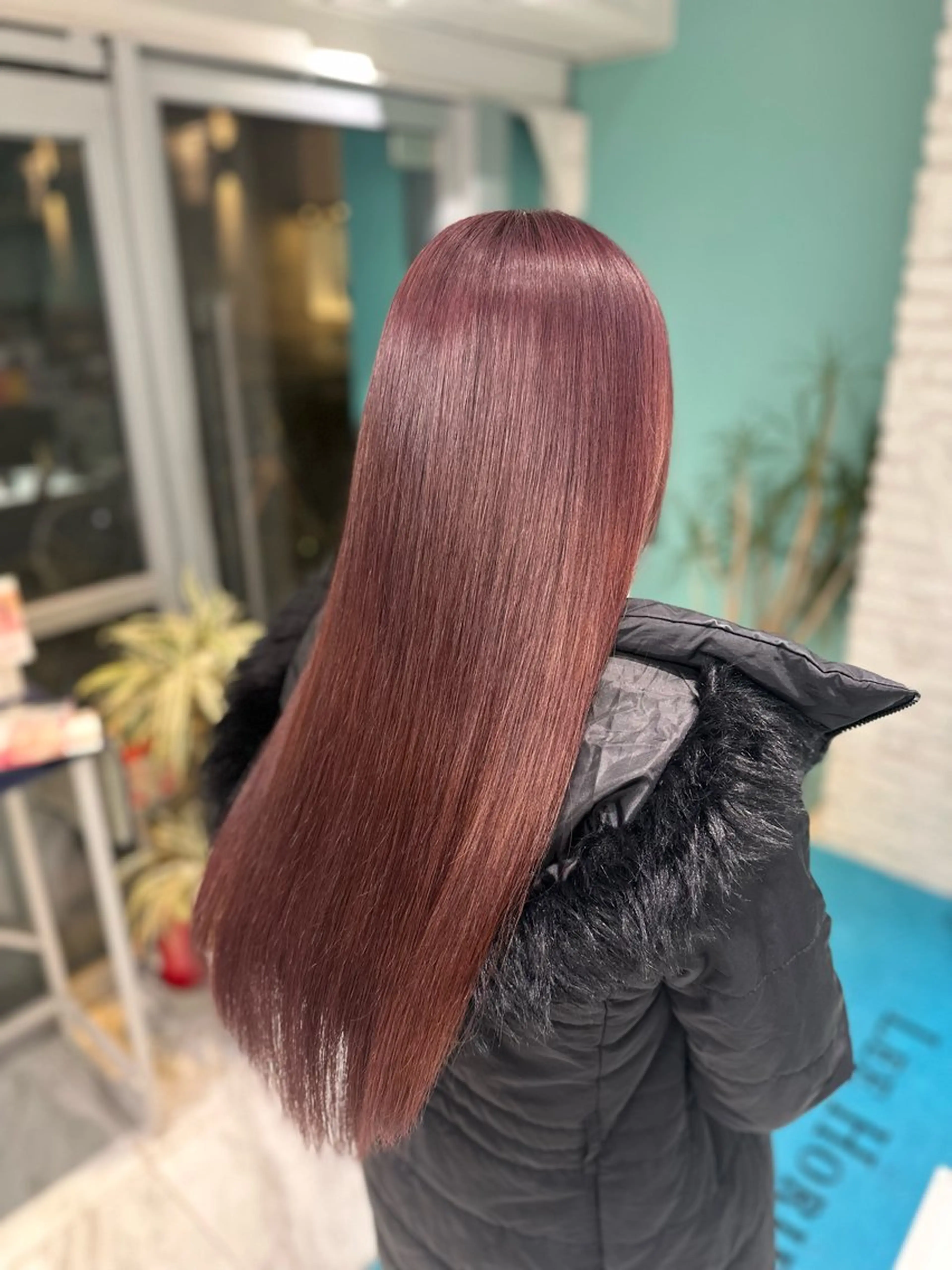 ロング カラー ヘアカラー トリートメント LeeHorie MIUのヘアスタイル