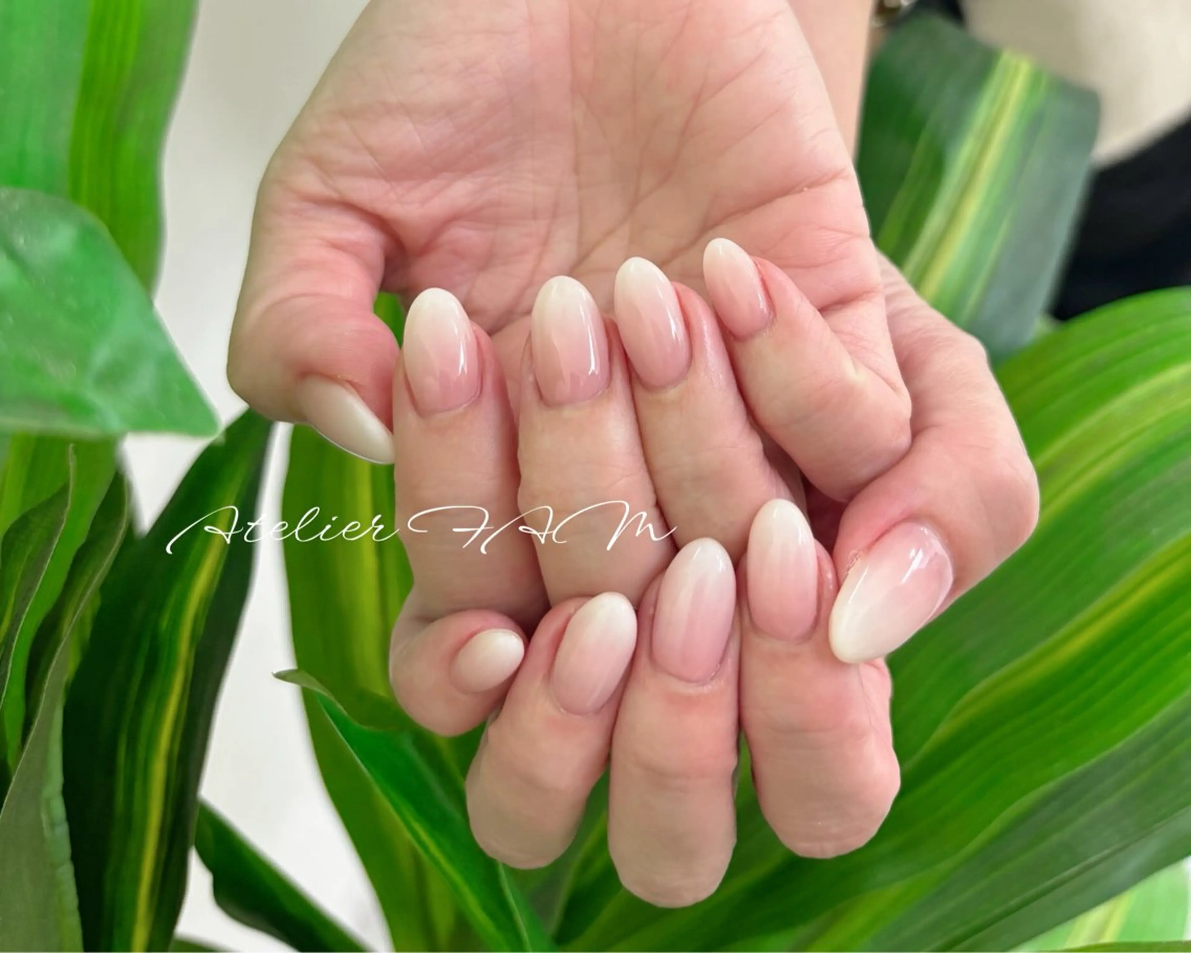 ミディアム ハンドネイル nail&eyelashsalon atelier fam上本町店所属・アトリエ FAMのネイルデザイン