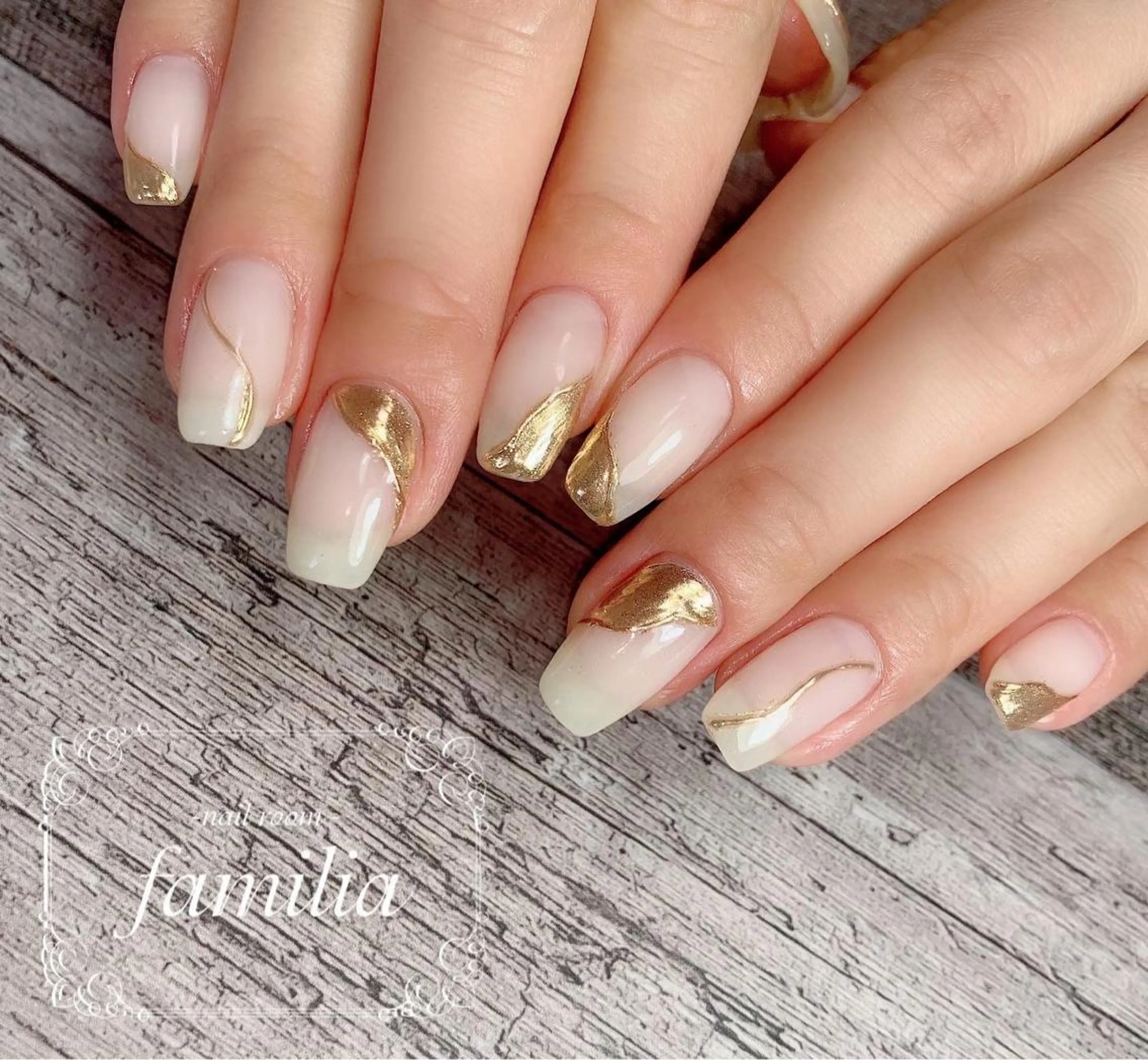 ネイル アートネイル ミラーネイル ハンドネイル -nailroom- familiaのネイルデザイン