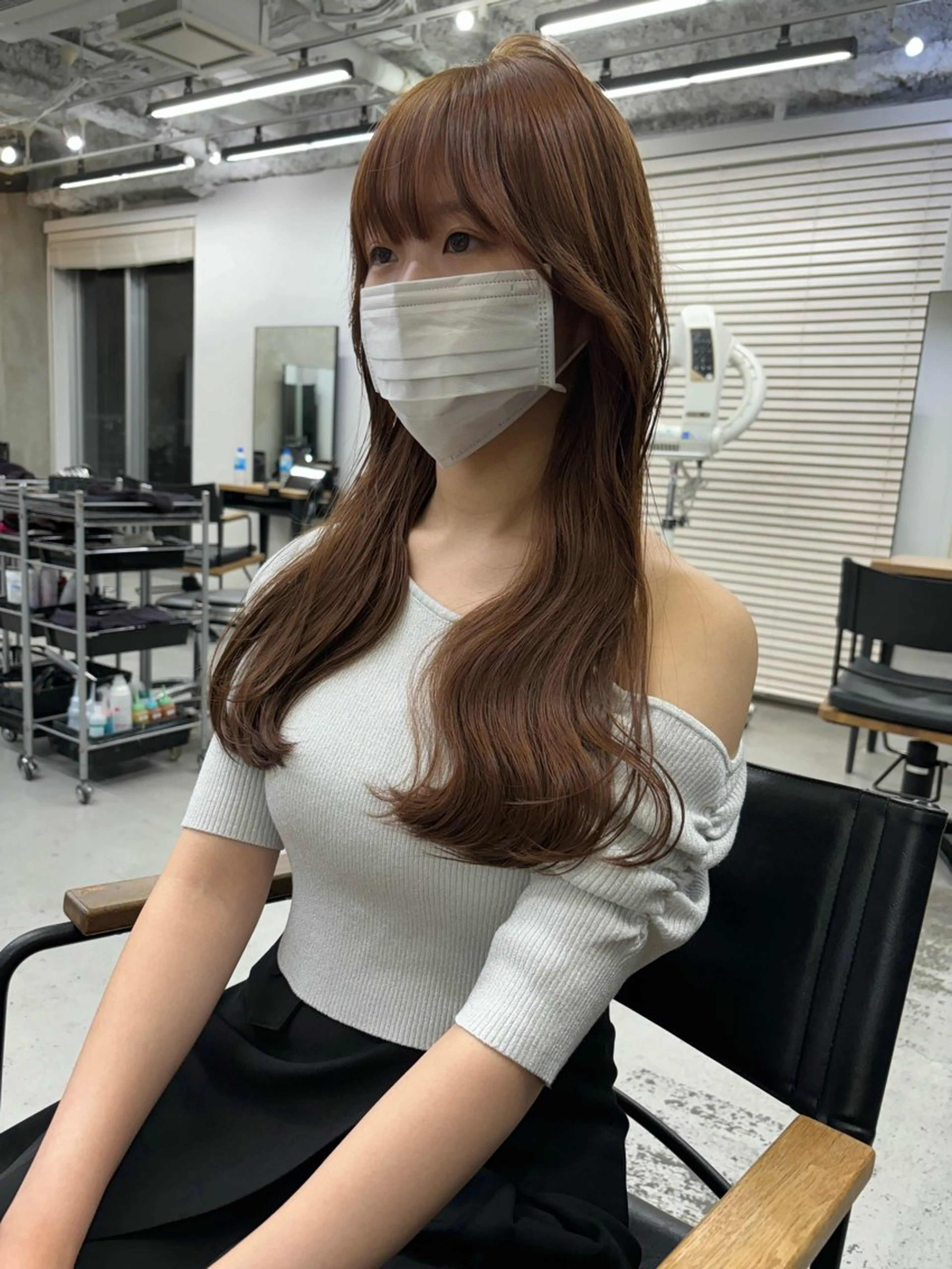 ロング カラー ヘアアレンジ ベージュカラー ブリーチ ミルクティーベージュ ブリーチなしカラー ヘアカラー 坂齋大地／レイヤー/ ミルクティーのヘアスタイル