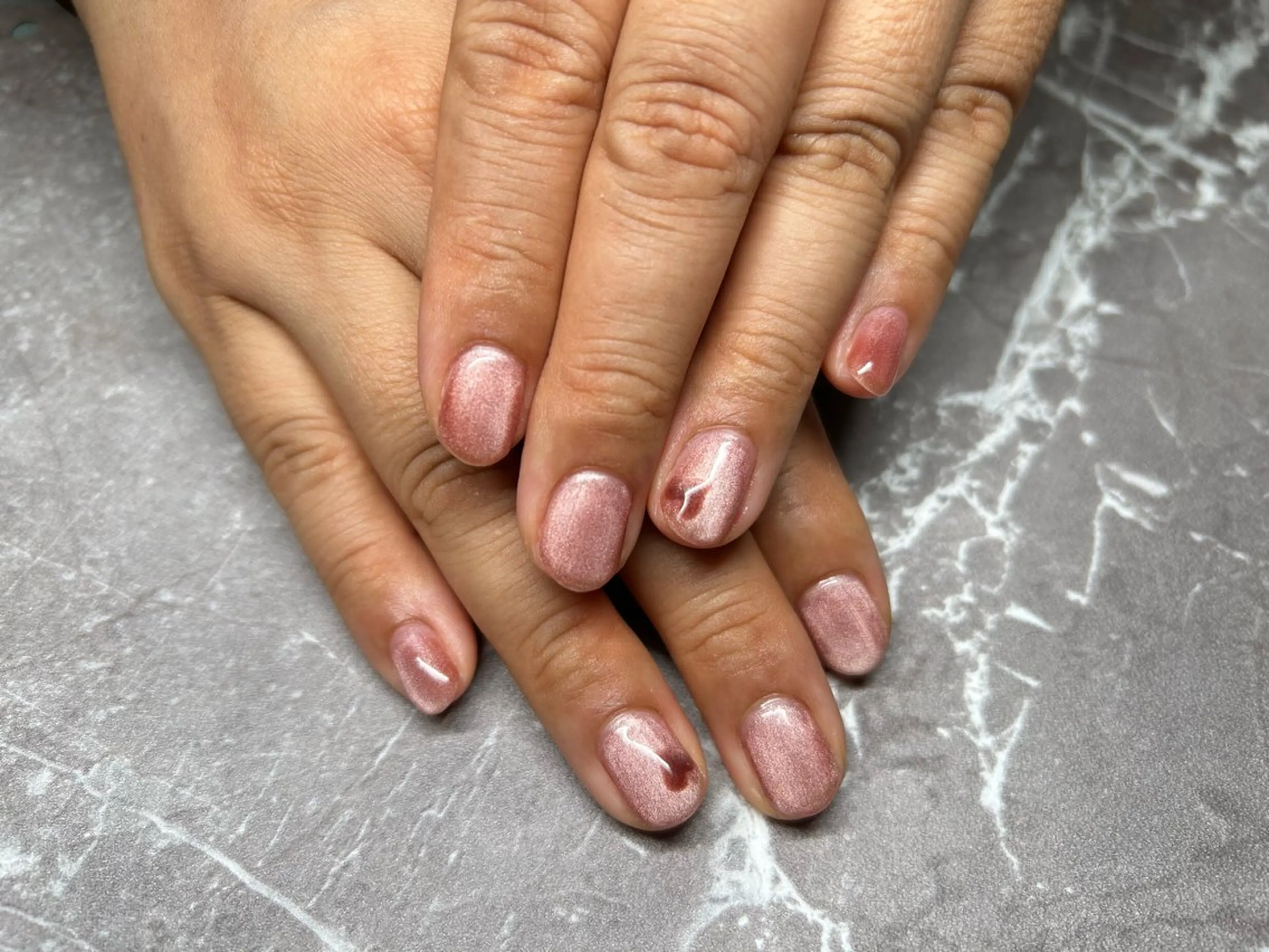 ネイル アートネイル マグネットネイル ハンドネイル Lisa’s Salonのネイルデザイン