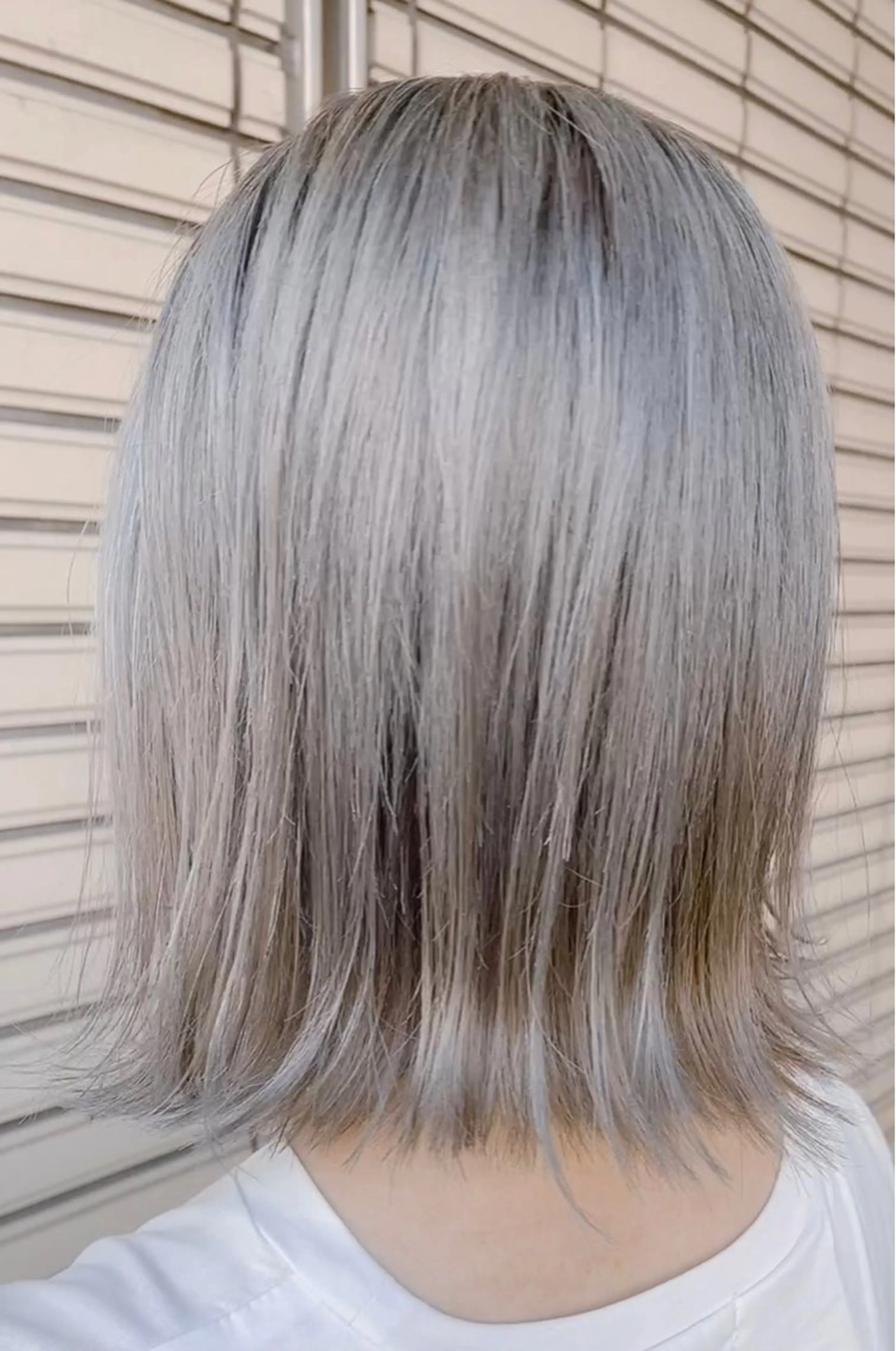 ミディアム カラー NINE+/代表 ブリーチ特化型サロンのヘアスタイル