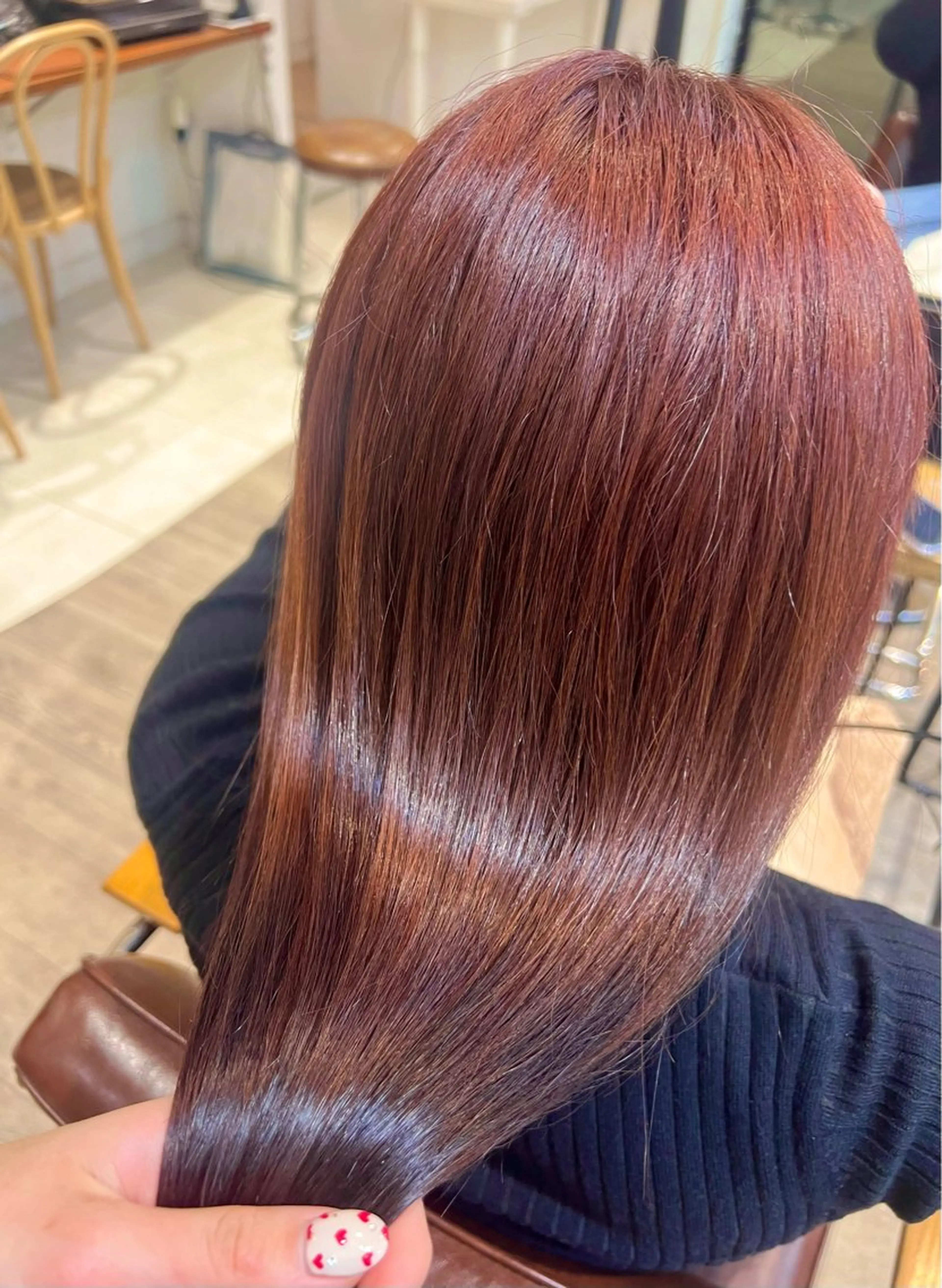 セミロング カラー ヘアカラー Garland 表参道所属・ミディアムレイヤー/ 艶カラー🎀　emiのヘアスタイル