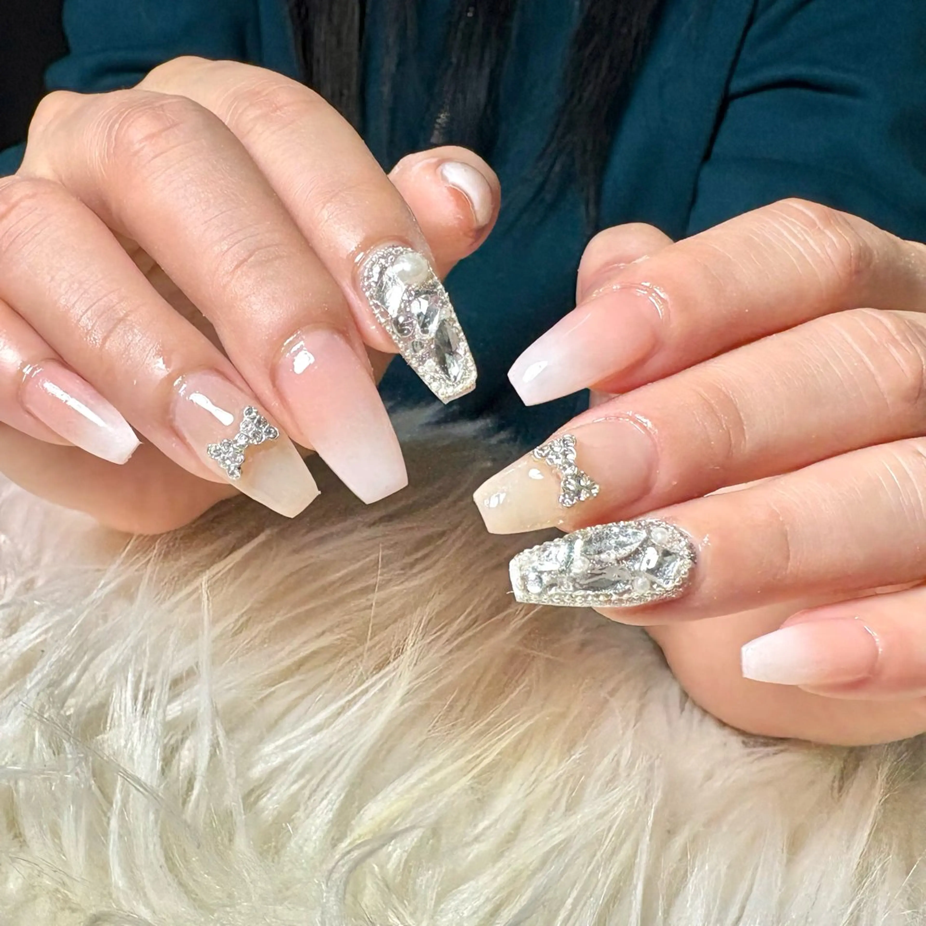 ネイル ハンドネイル ハンドケア hohomi .のネイルデザイン