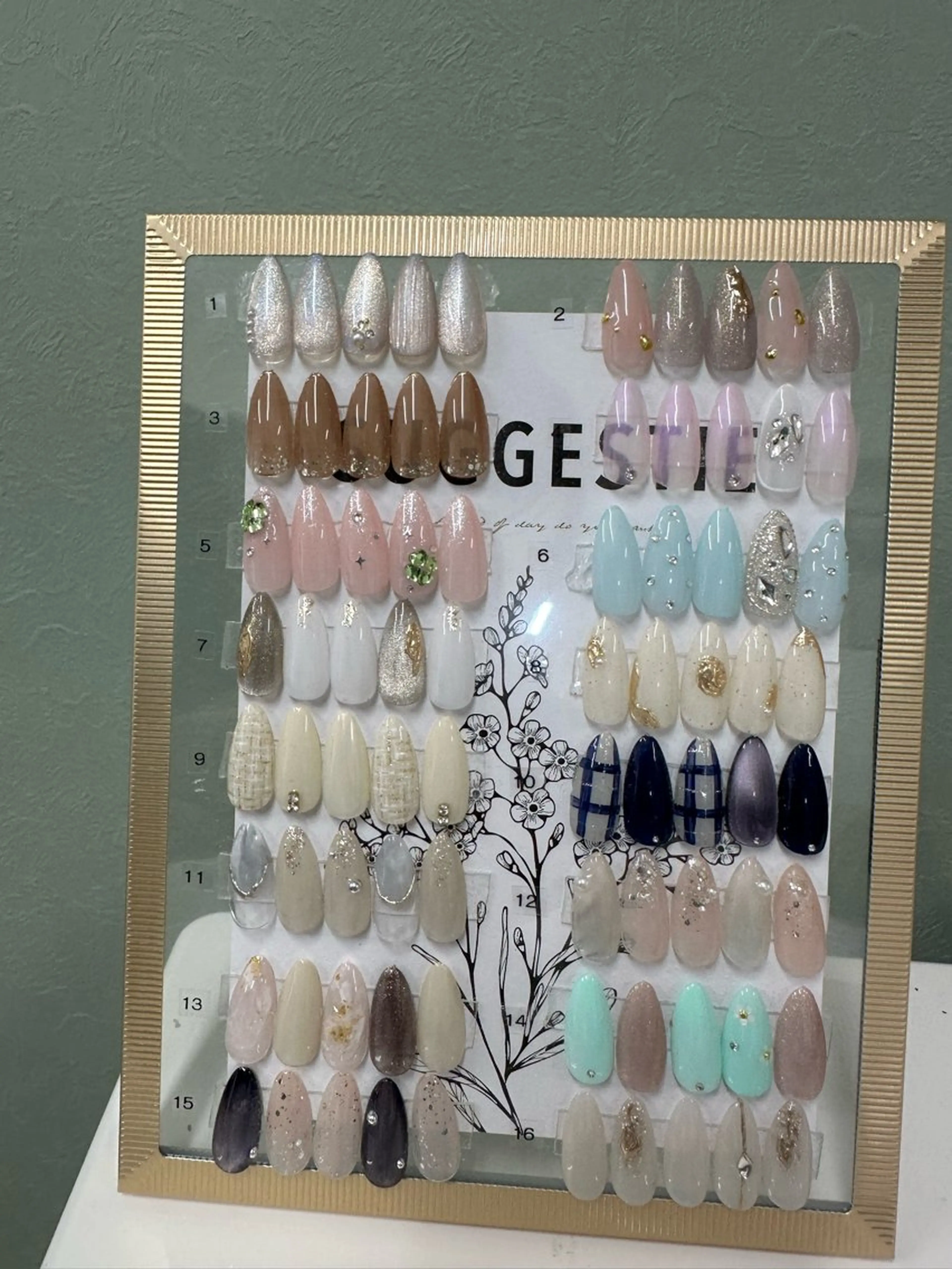 ネイル ハンドネイル mis uzuのネイルデザイン