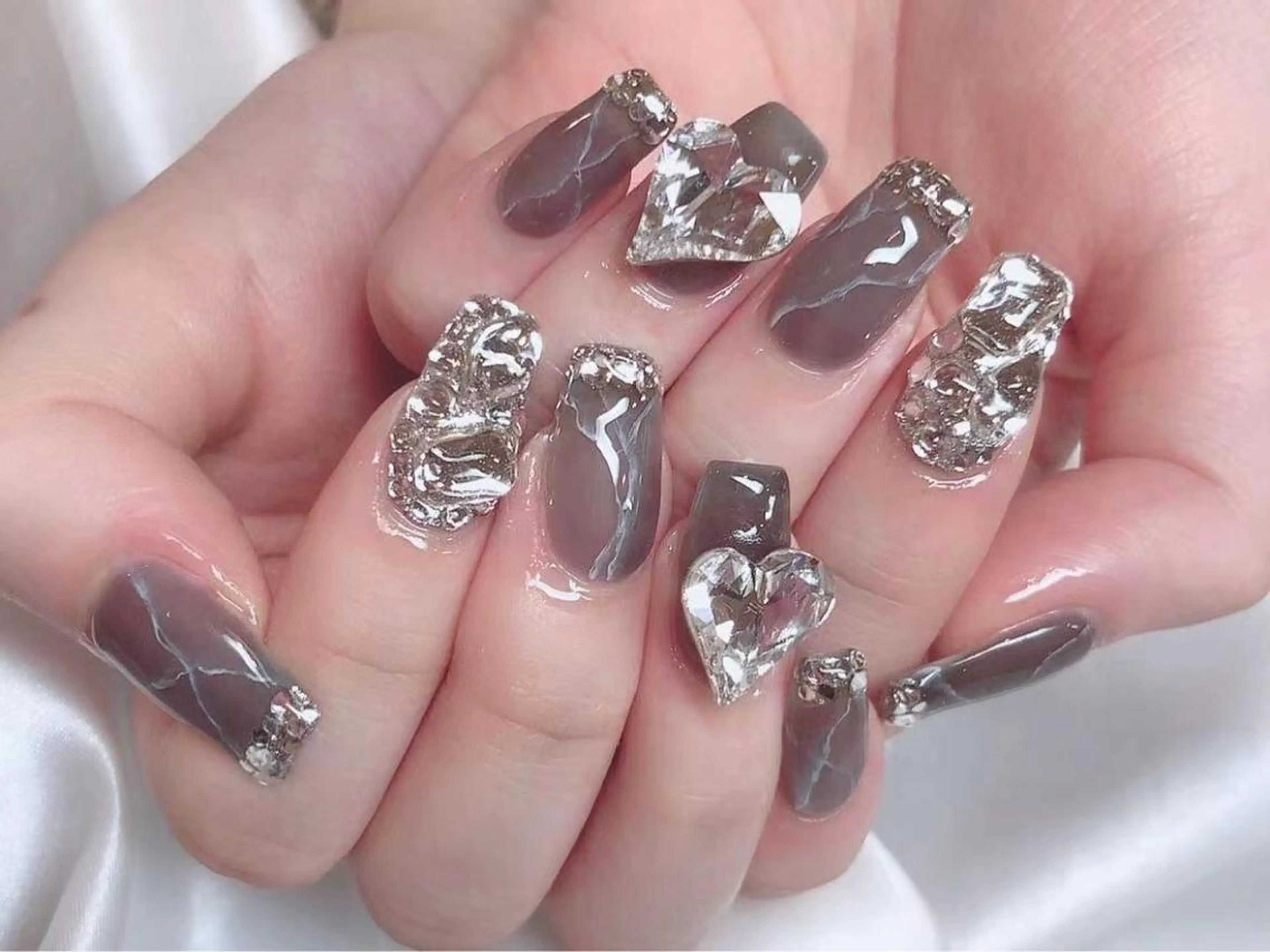 ネイル ハンドネイル VIVIAN リサのネイルデザイン