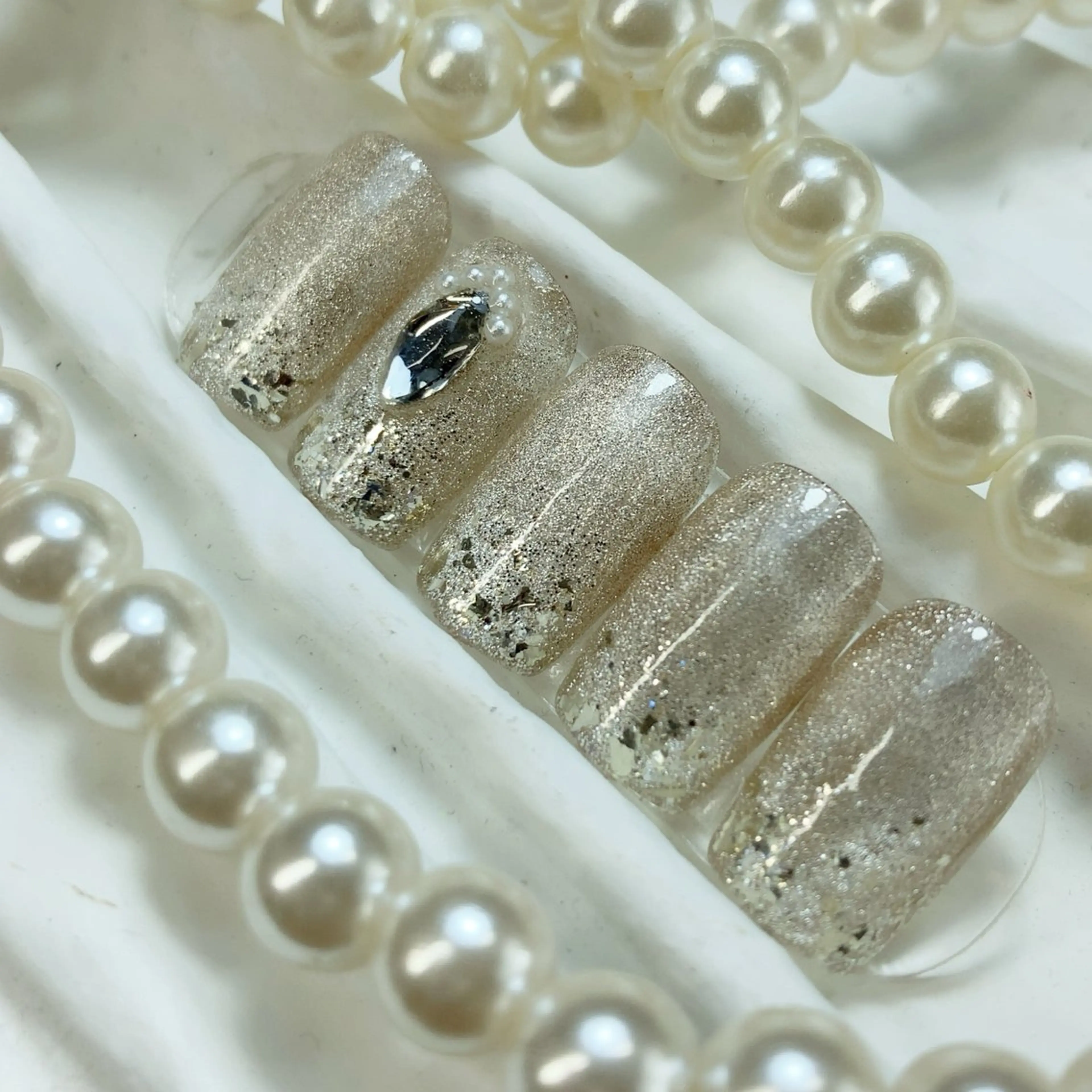 ネイル Legit nail salonのネイルデザイン