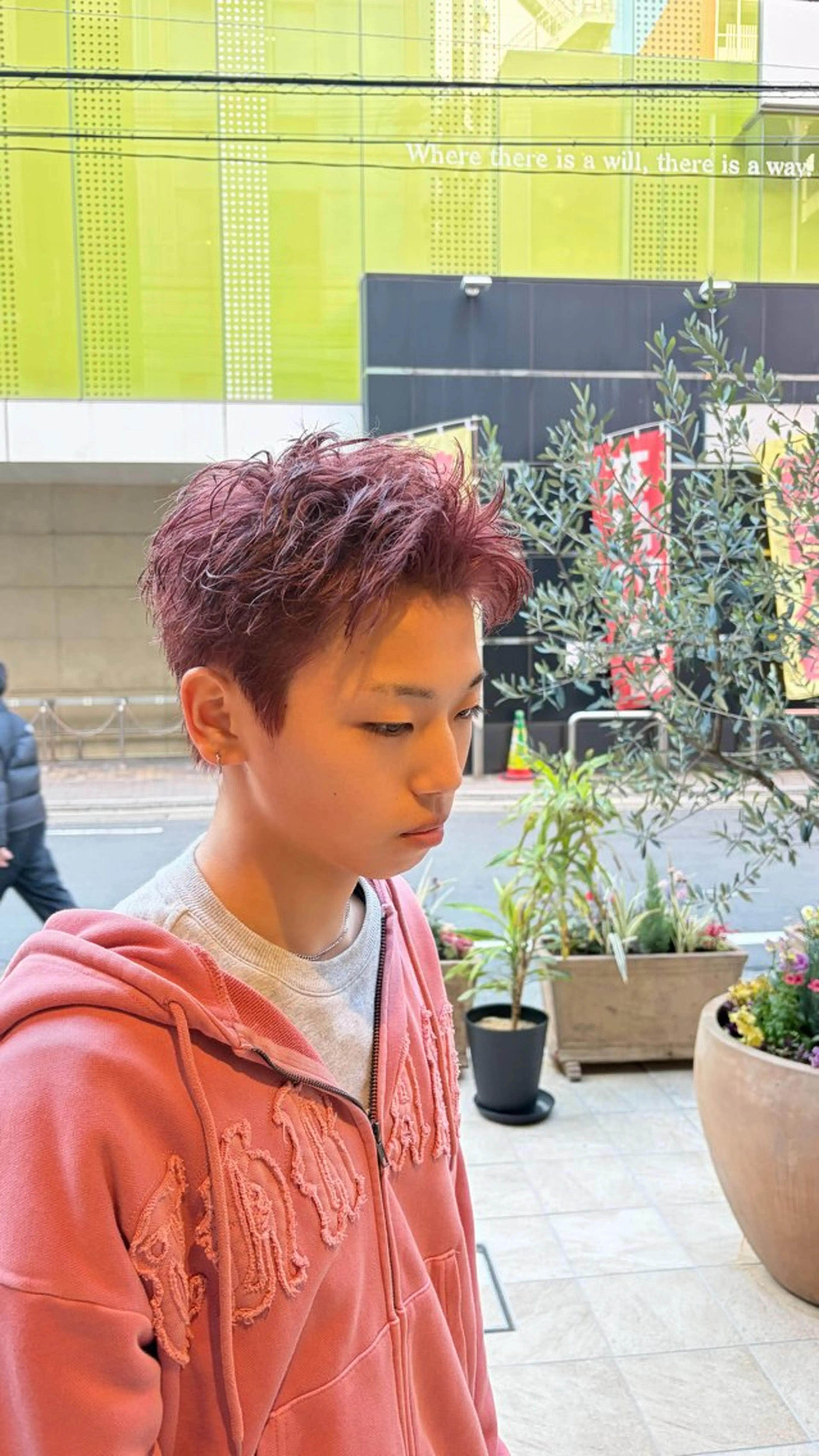 ショート カラー メンズ スパイキーショート ピンクカラー ショートヘア カット ヘアカラー メンズ カラー特化/ カラー特化/池田海斗のヘアスタイル