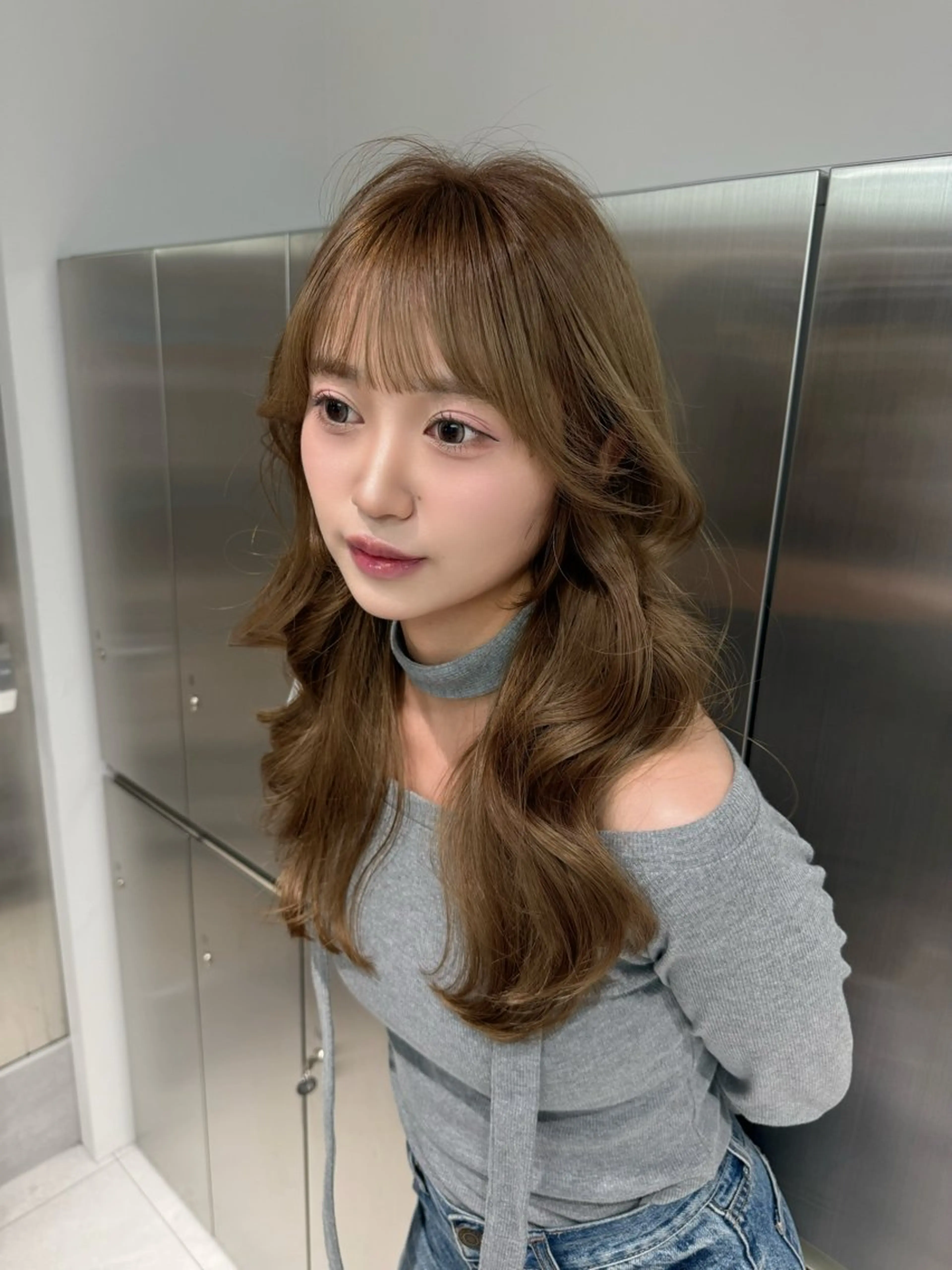 セミロング レイヤーカット ユナ / lond uluのヘアスタイル